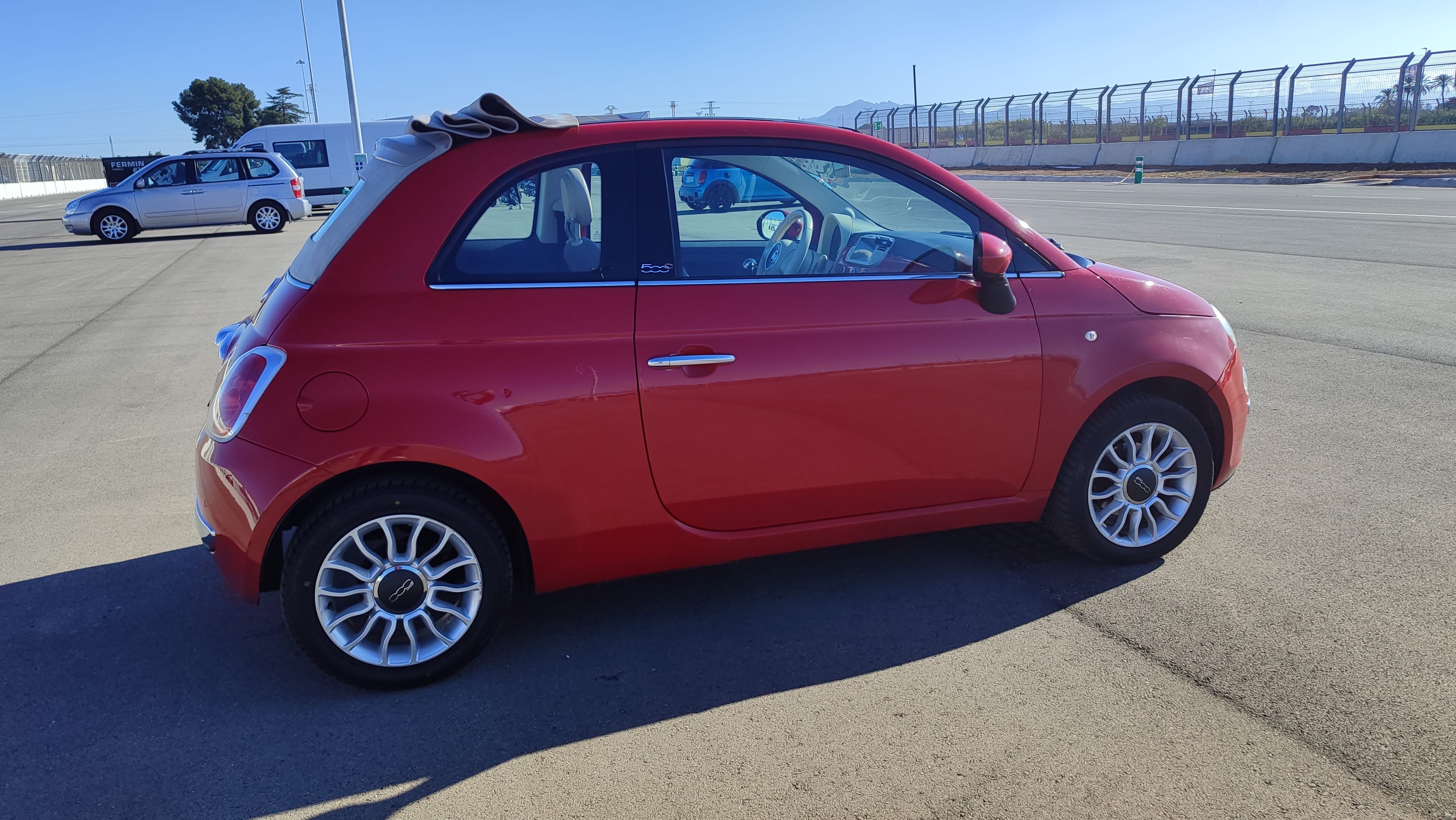 Fiat 500 C Descapotable con Audio Bluetooth