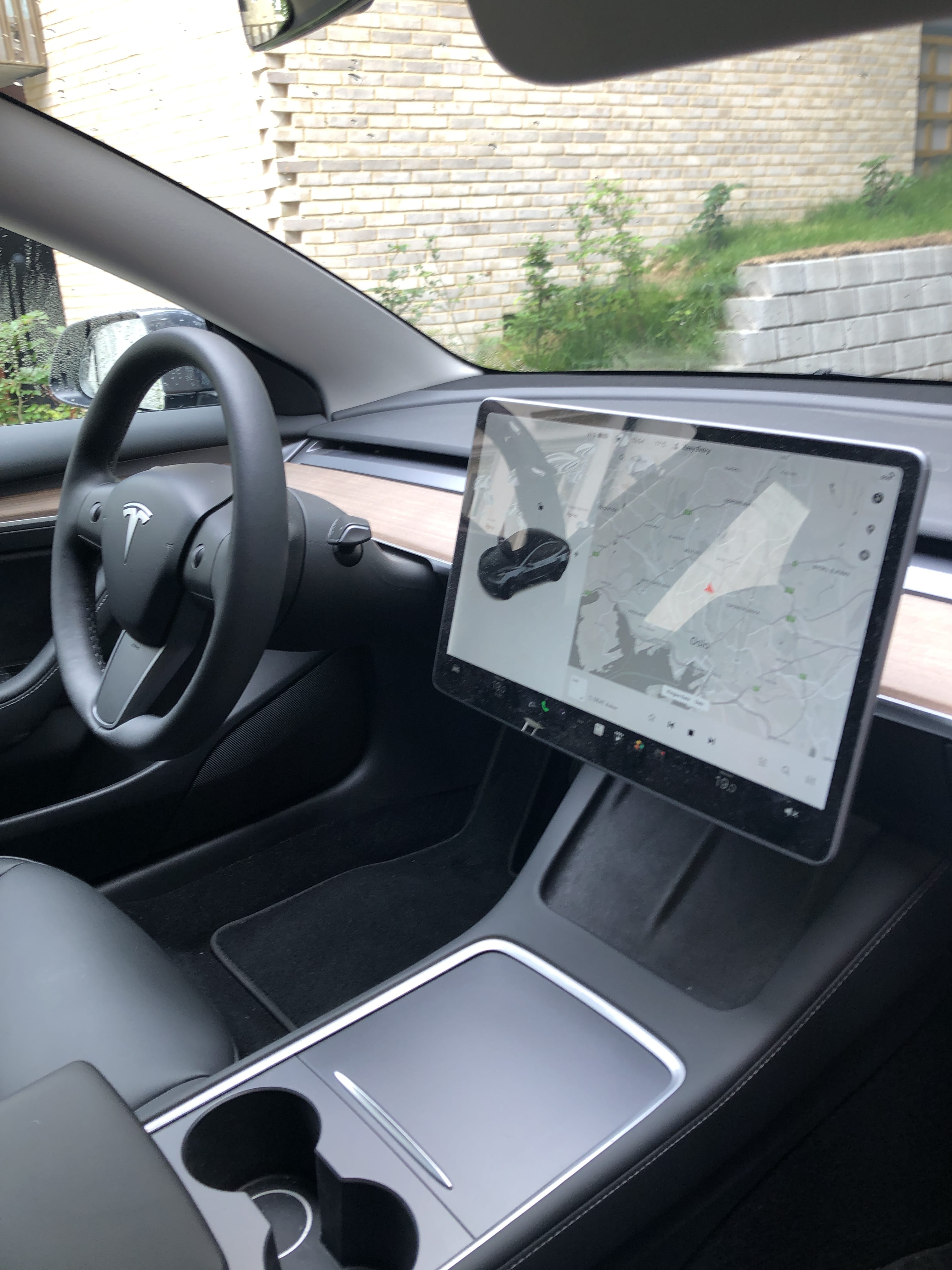 Tesla Model 3 med Cruisekontroll