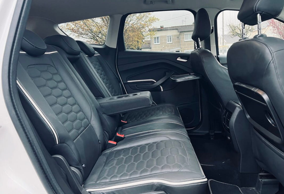 Ford Kuga 1.5 Flexifuel 150CV avec Régulateur de vitesse