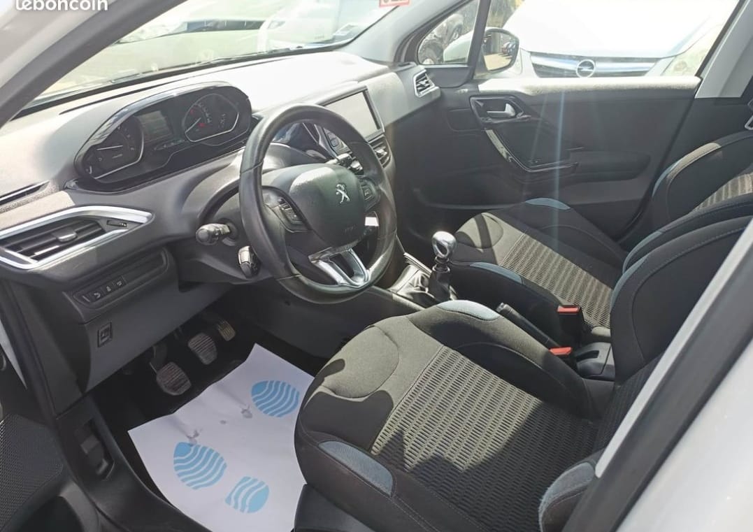 Peugeot 208 avec Audio Bluetooth