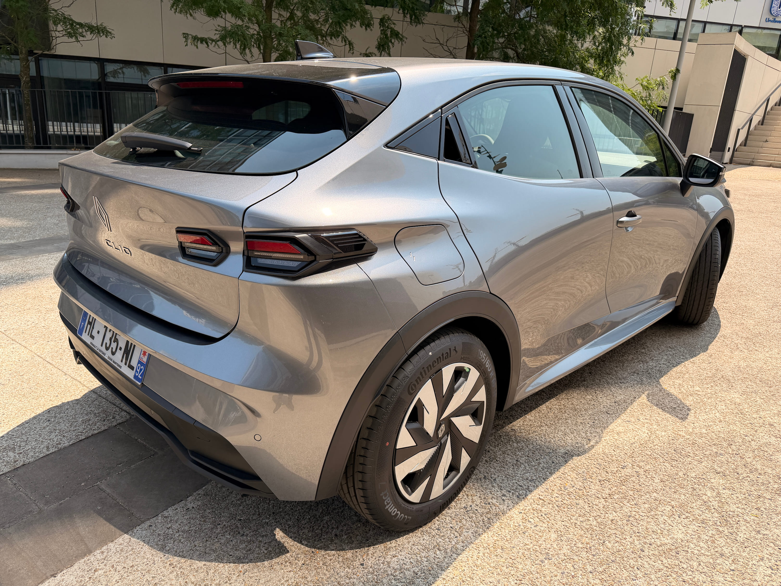 Renault Clio avec Siège bébé