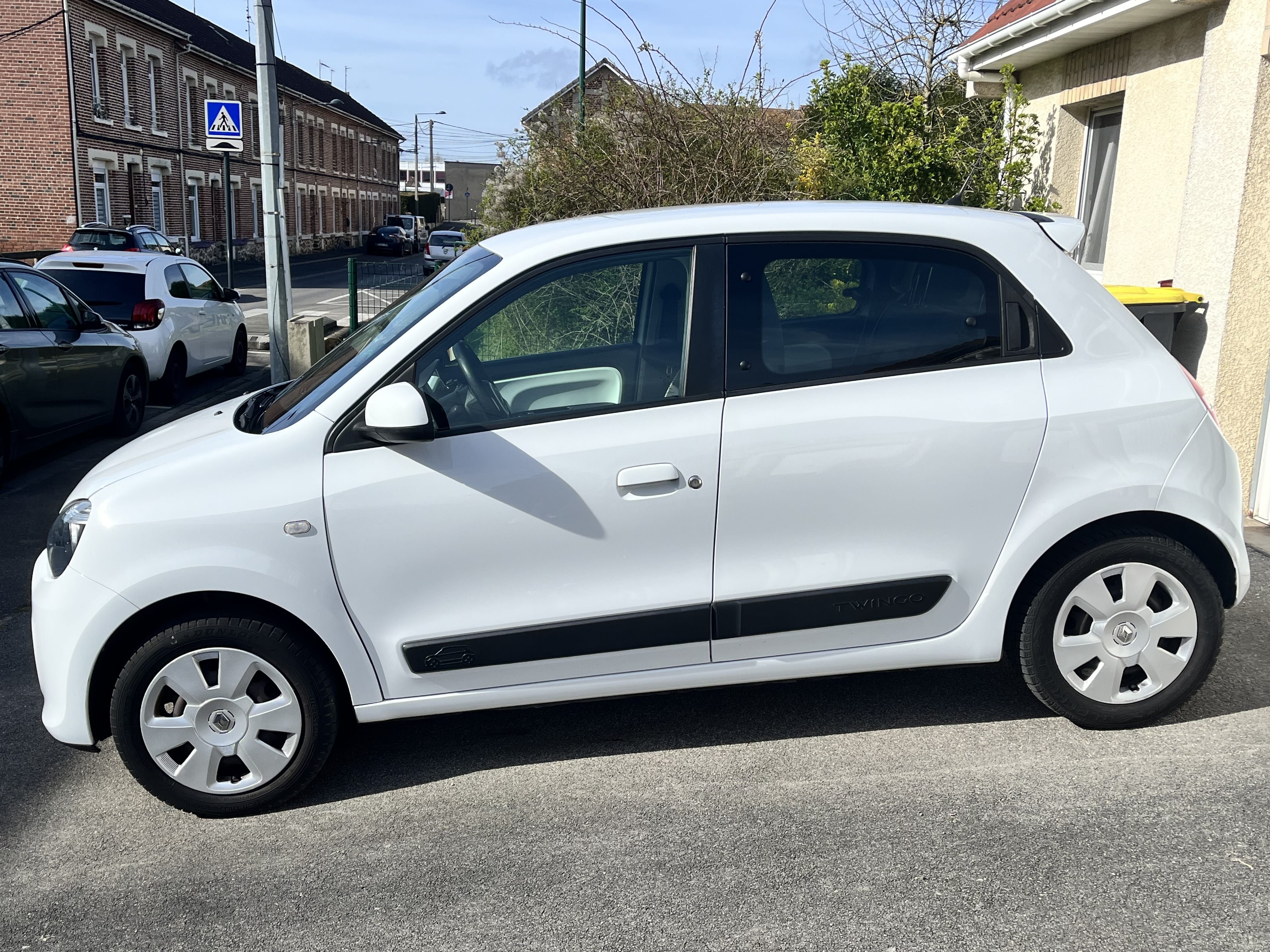 Renault Twingo III Essence avec Climatisation