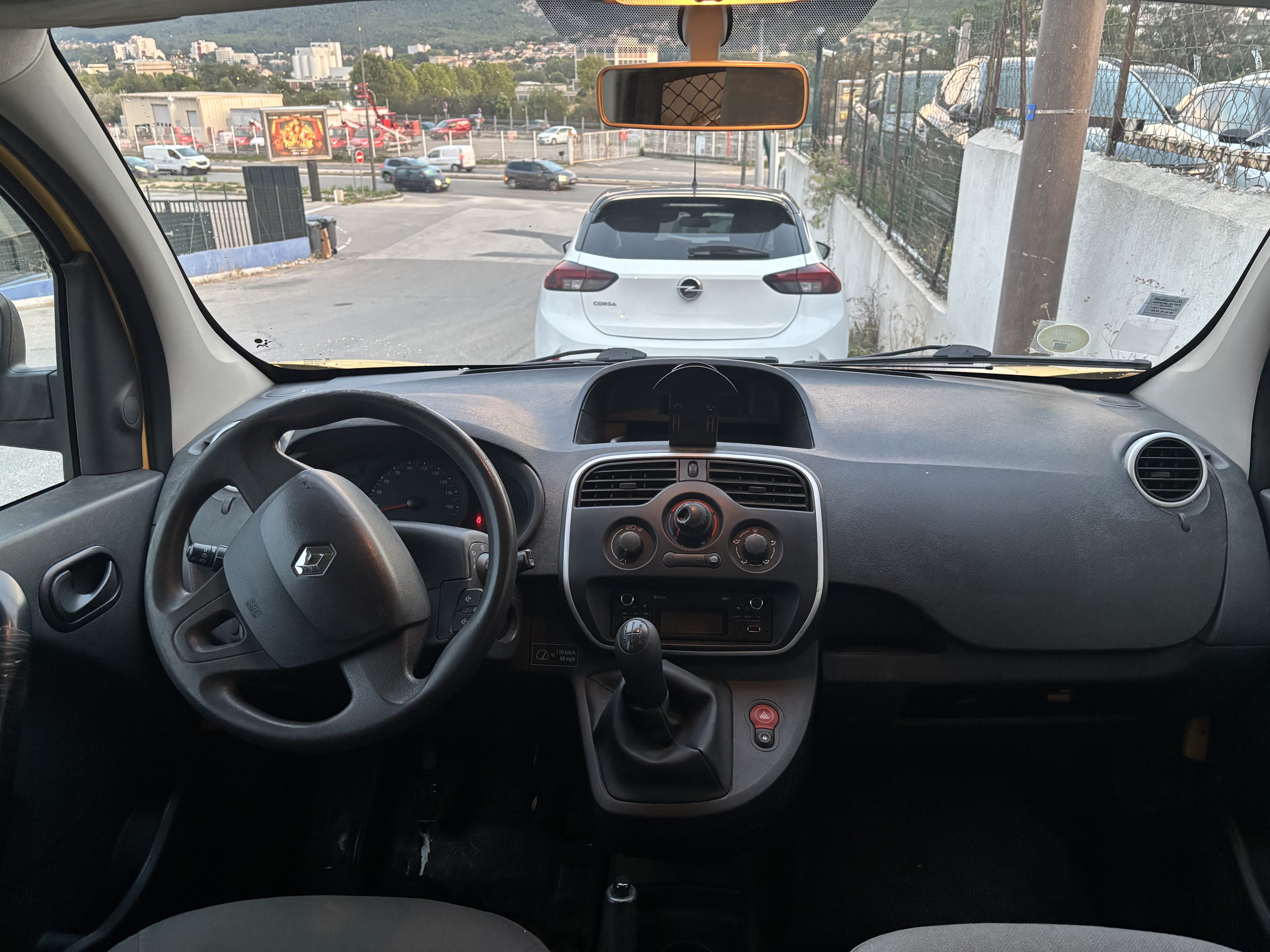 Renault Kangoo Express met Audio- / iPod-ingang