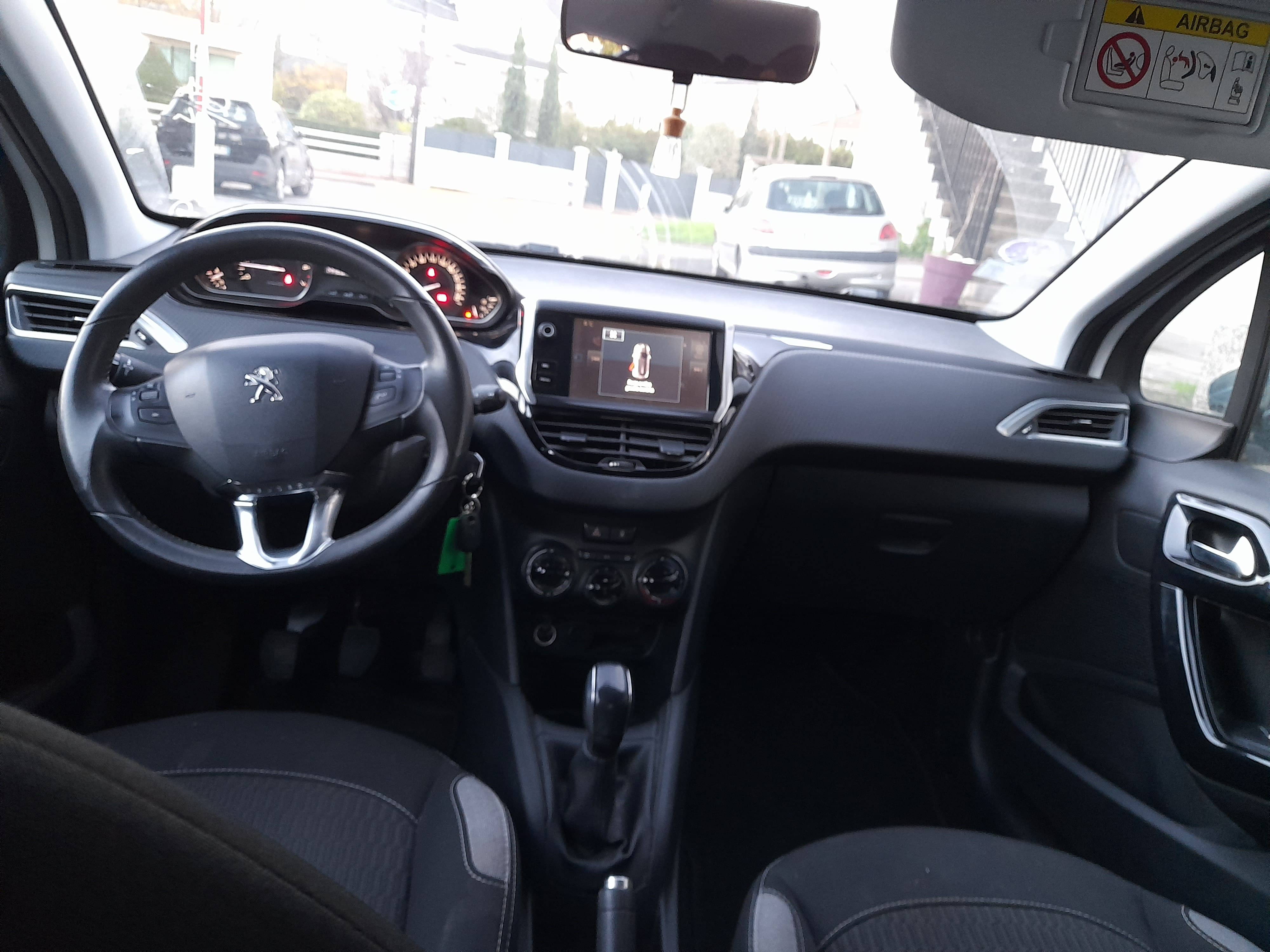Peugeot 208 avec Audio Bluetooth