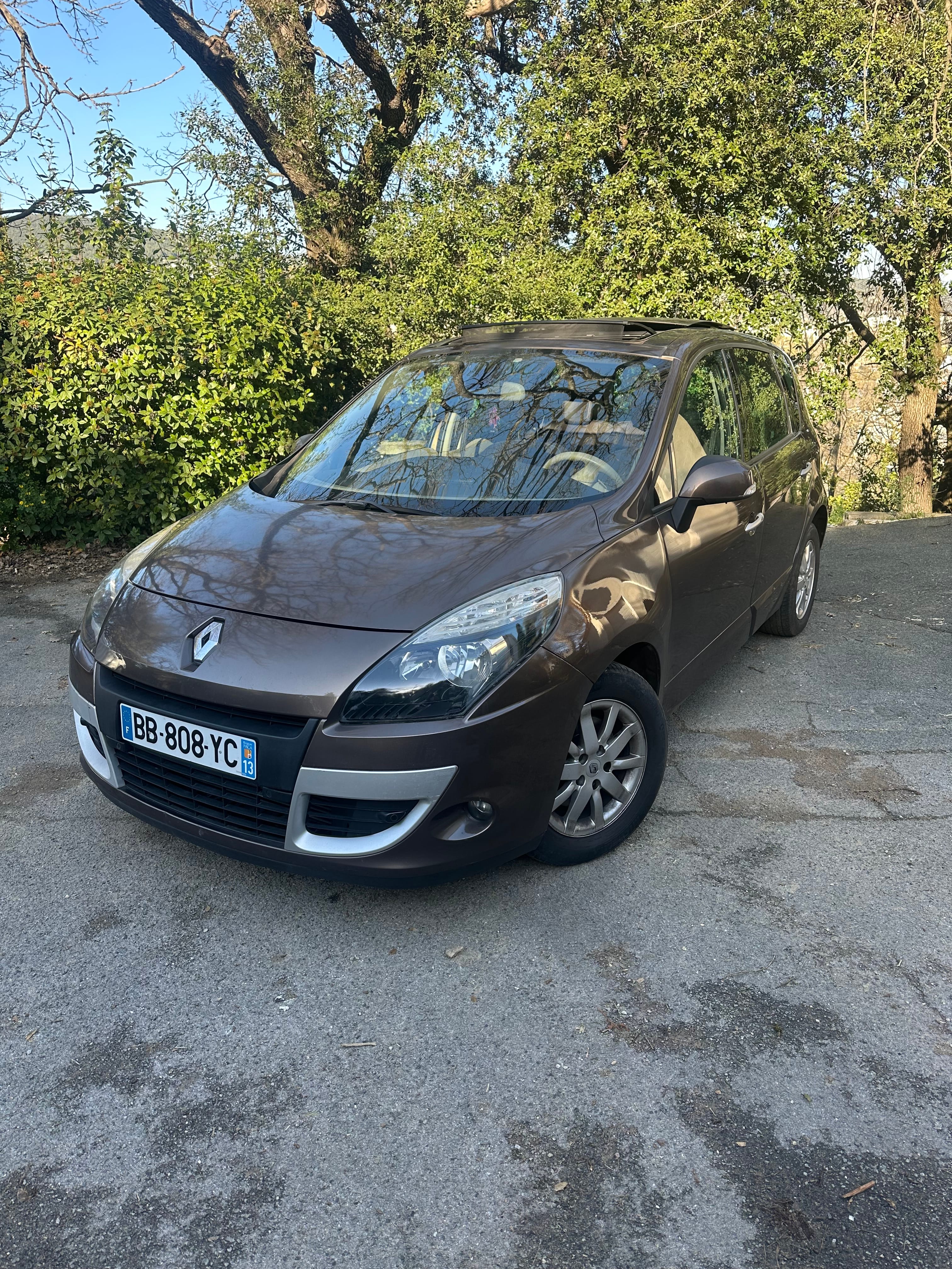 Renault Scenic, 2012, Diesel, automatique