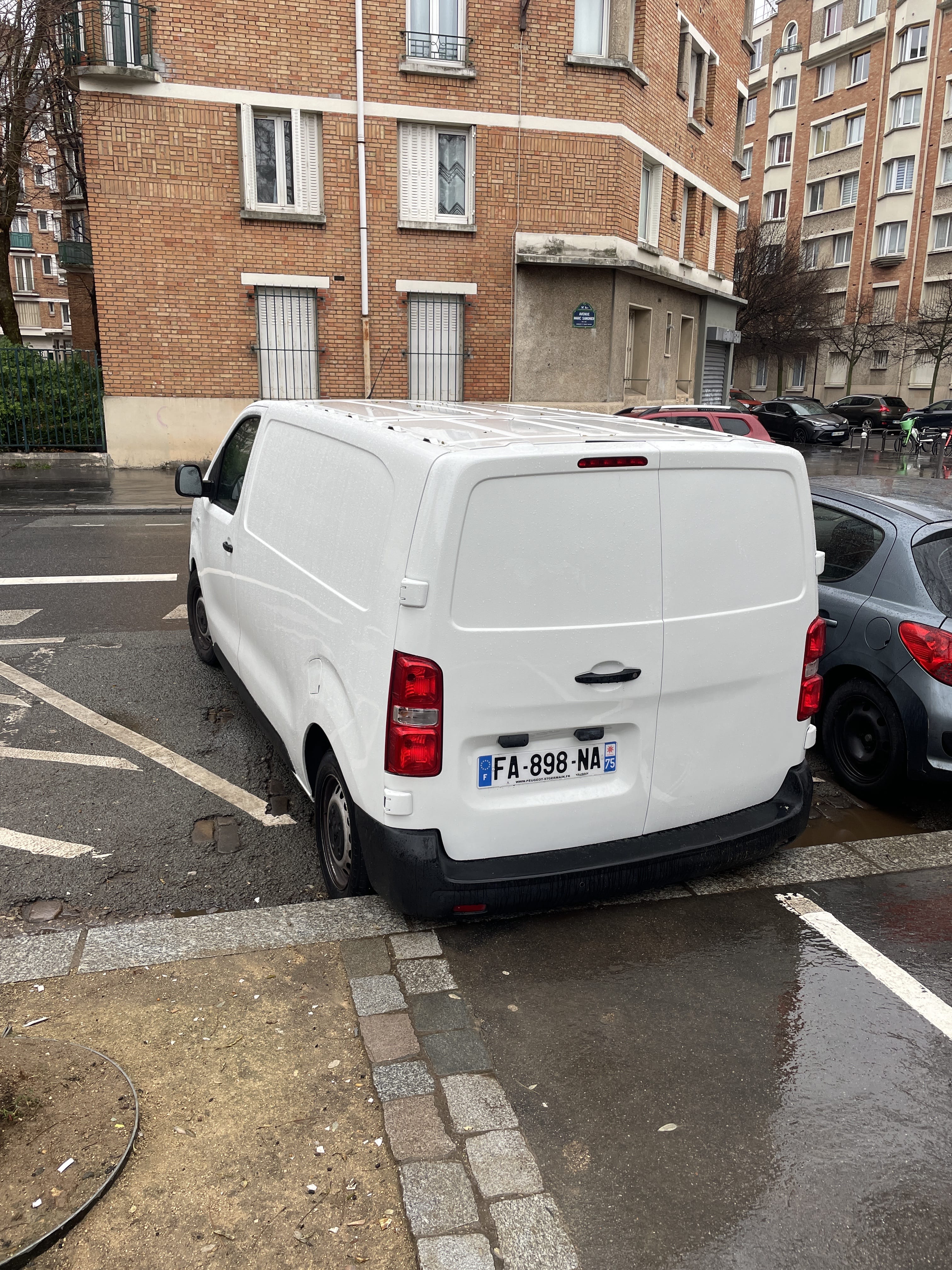 Peugeot Expert avec GPS