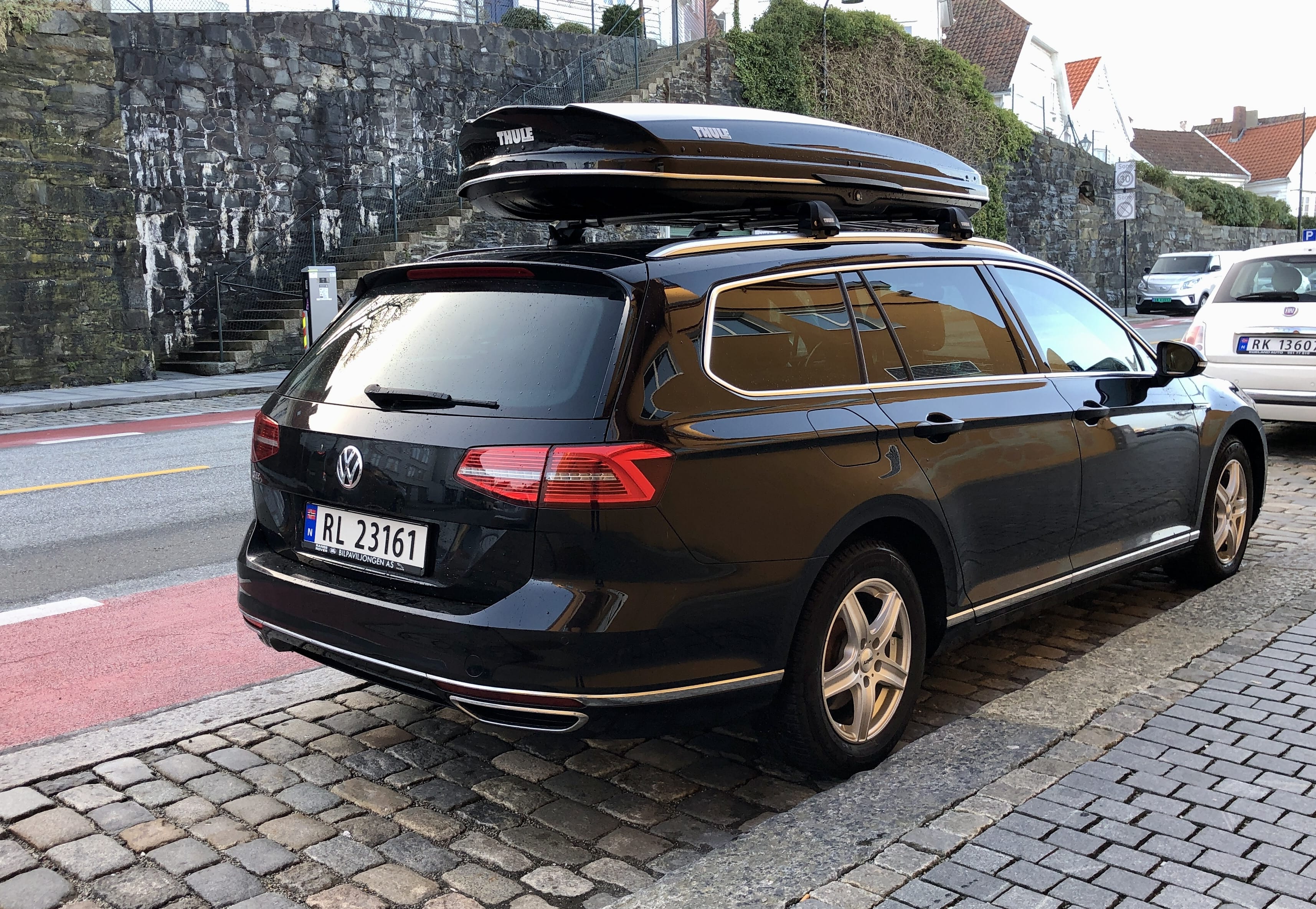 Volkswagen Passat GTE with GPS