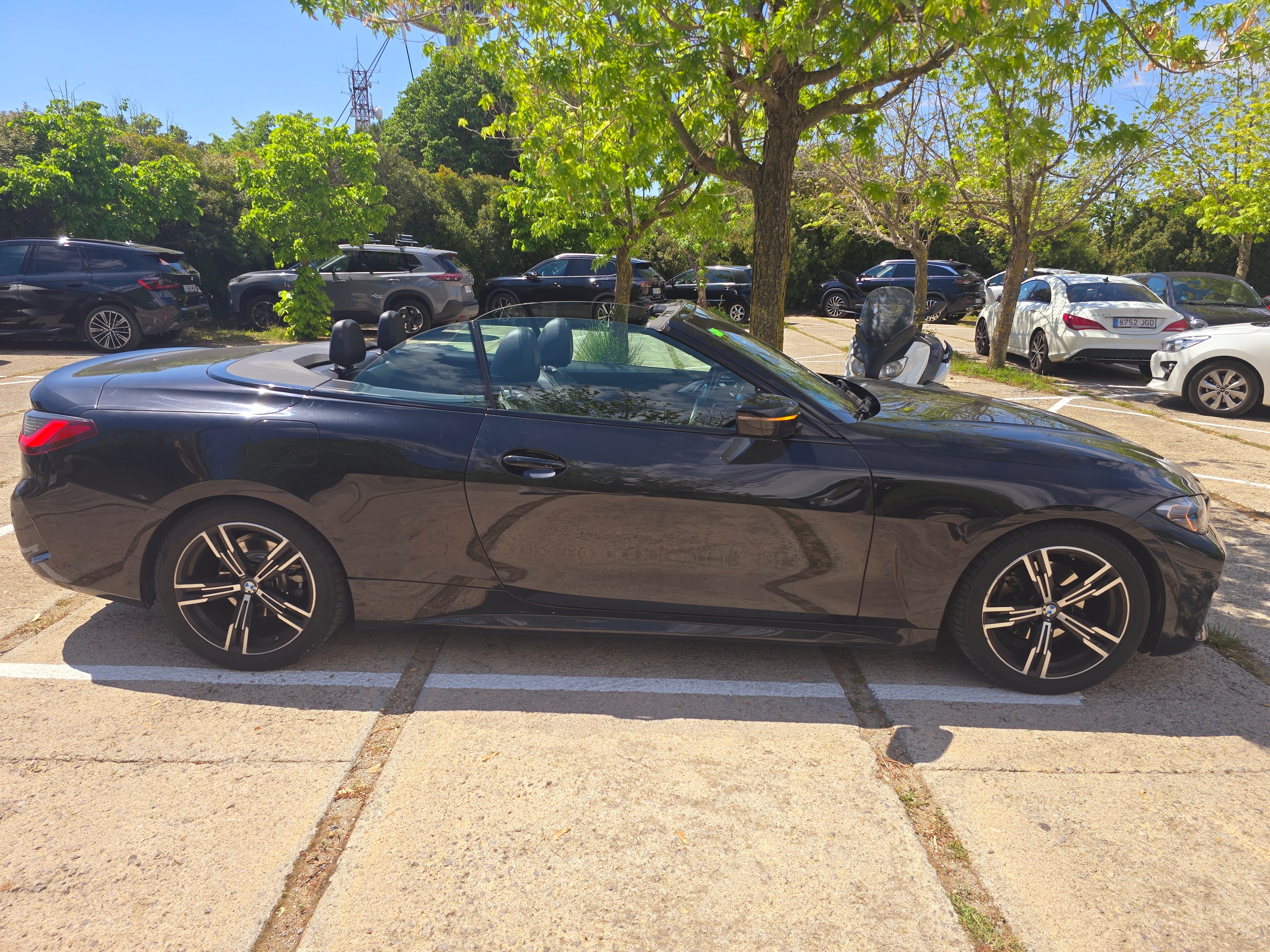 BMW Serie 4 Cabrio 420d ECO sticker mit Apple CarPlay