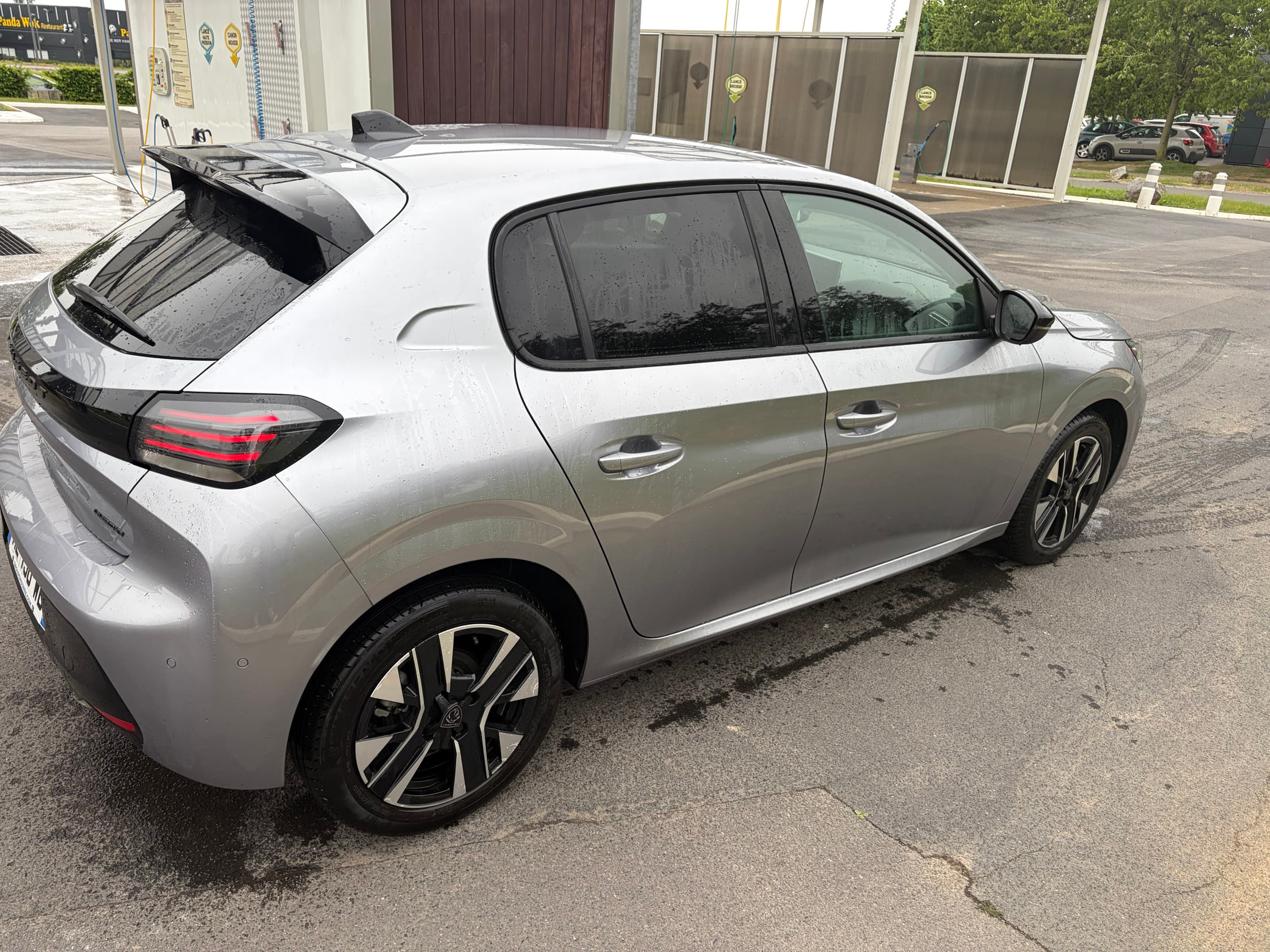 Peugeot 208 avec Climatisation