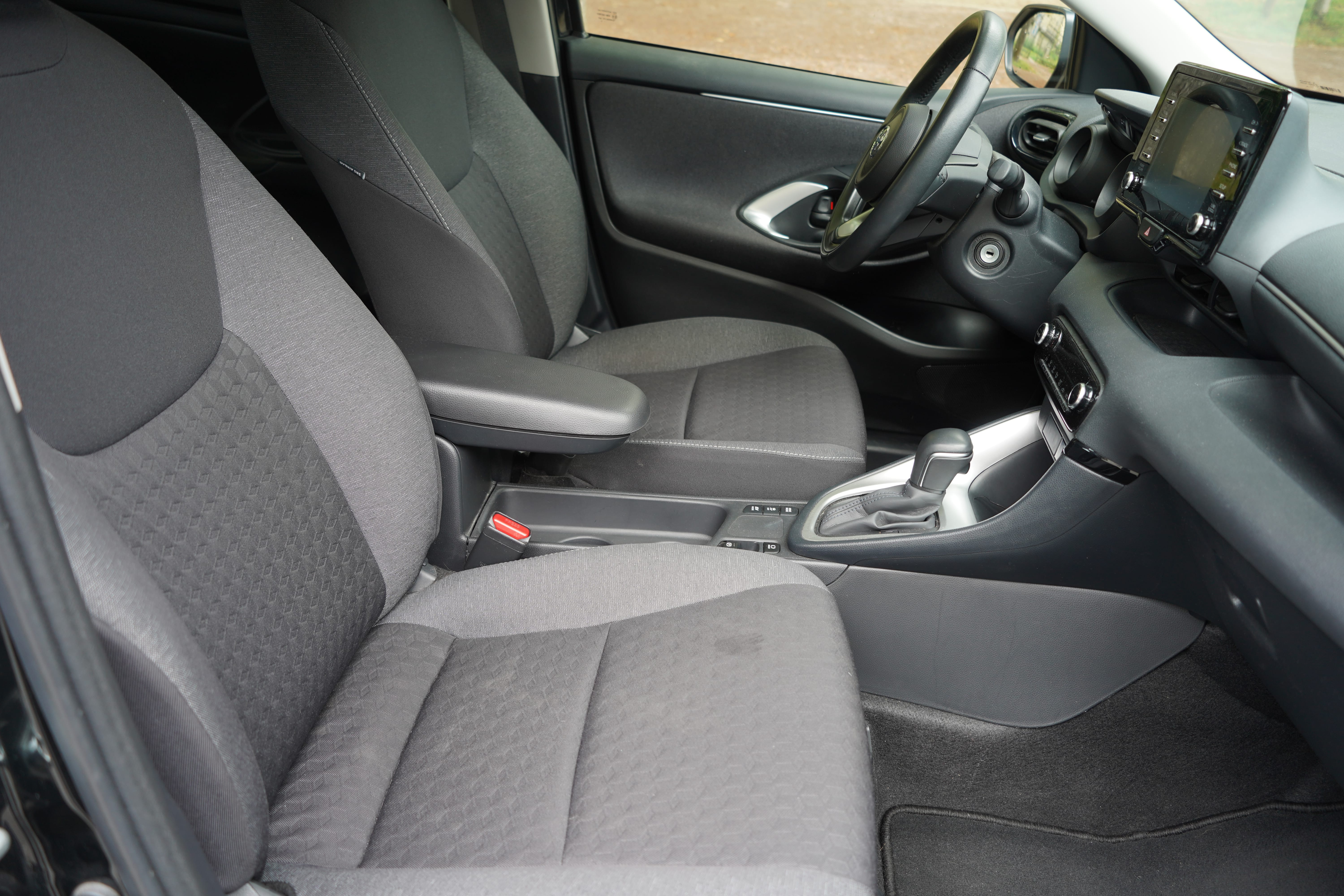 Toyota Yaris Hybride avec Régulateur de vitesse