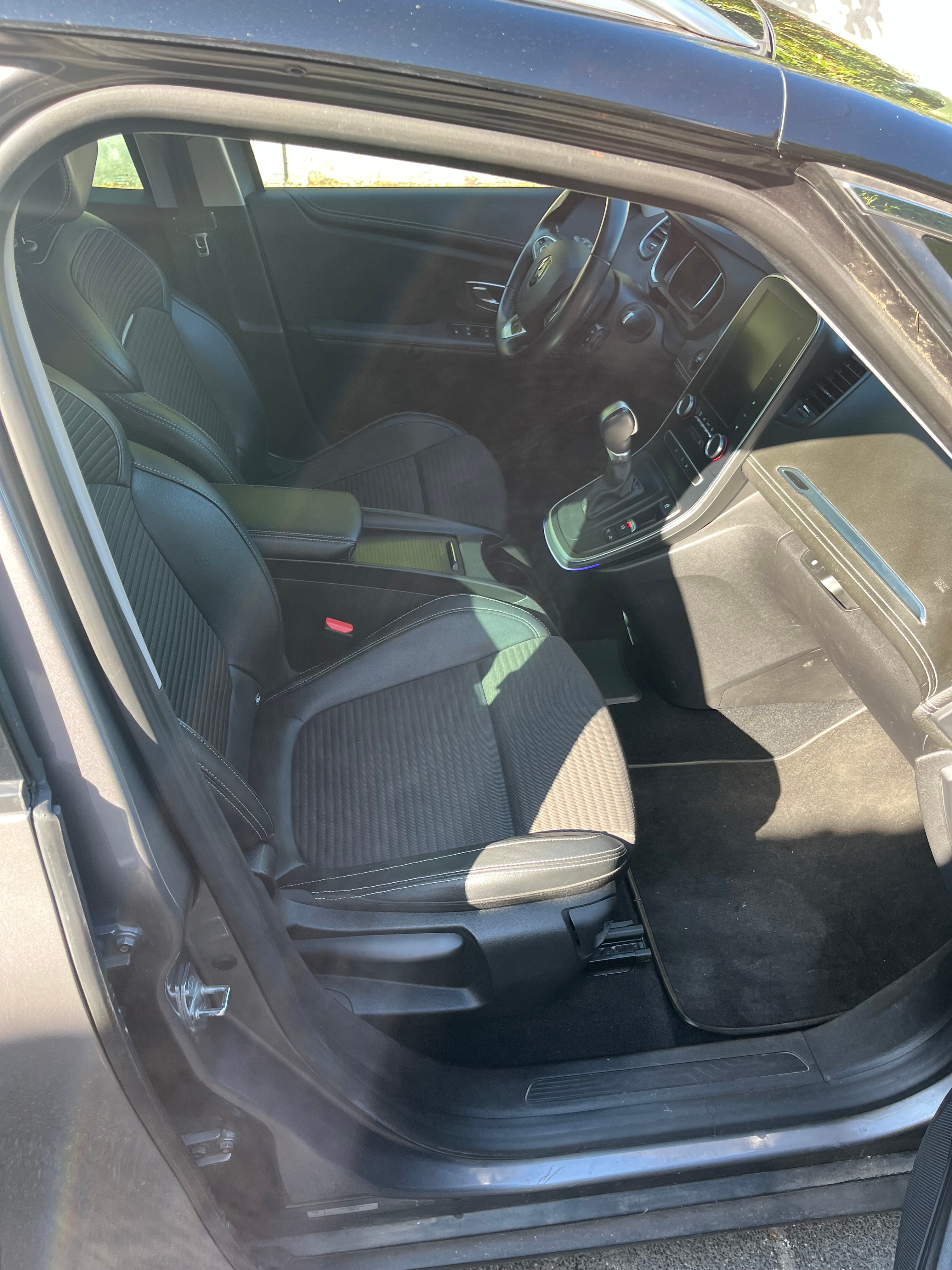 Renault Grand Scenic avec Caméra de recul