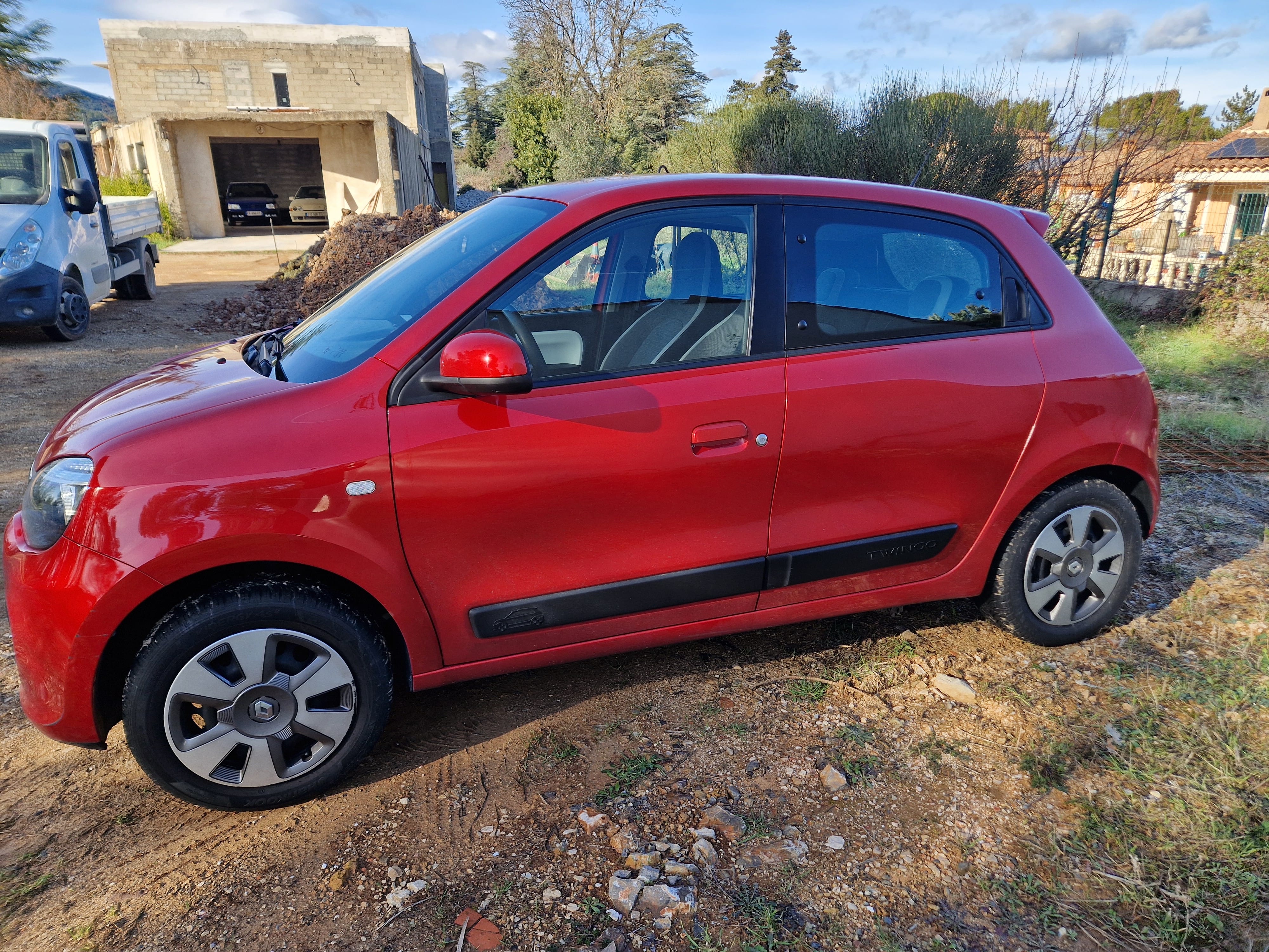 Renault Twingo III with Air conditioning