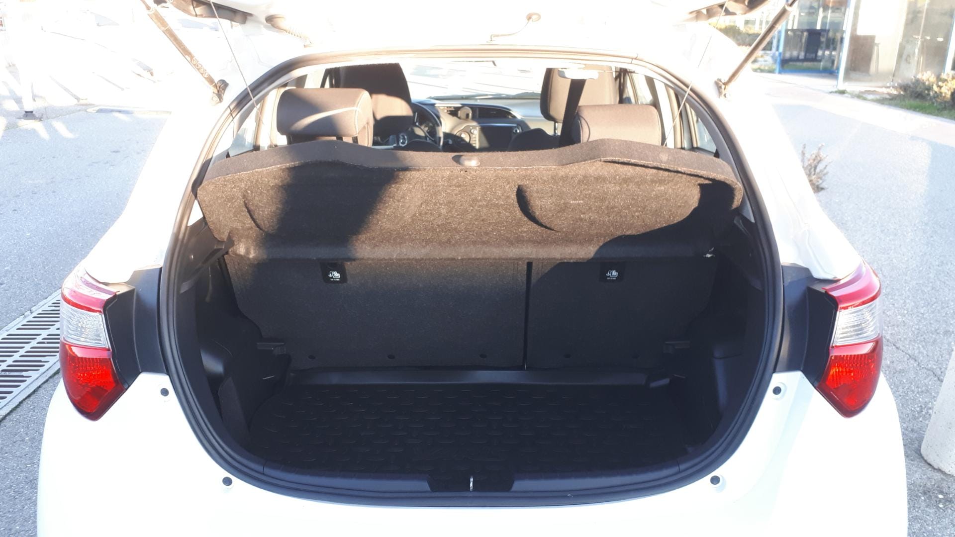 Toyota Yaris Hybride avec Chaines