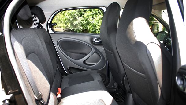 Smart Forfour EQ mit Winterreifen