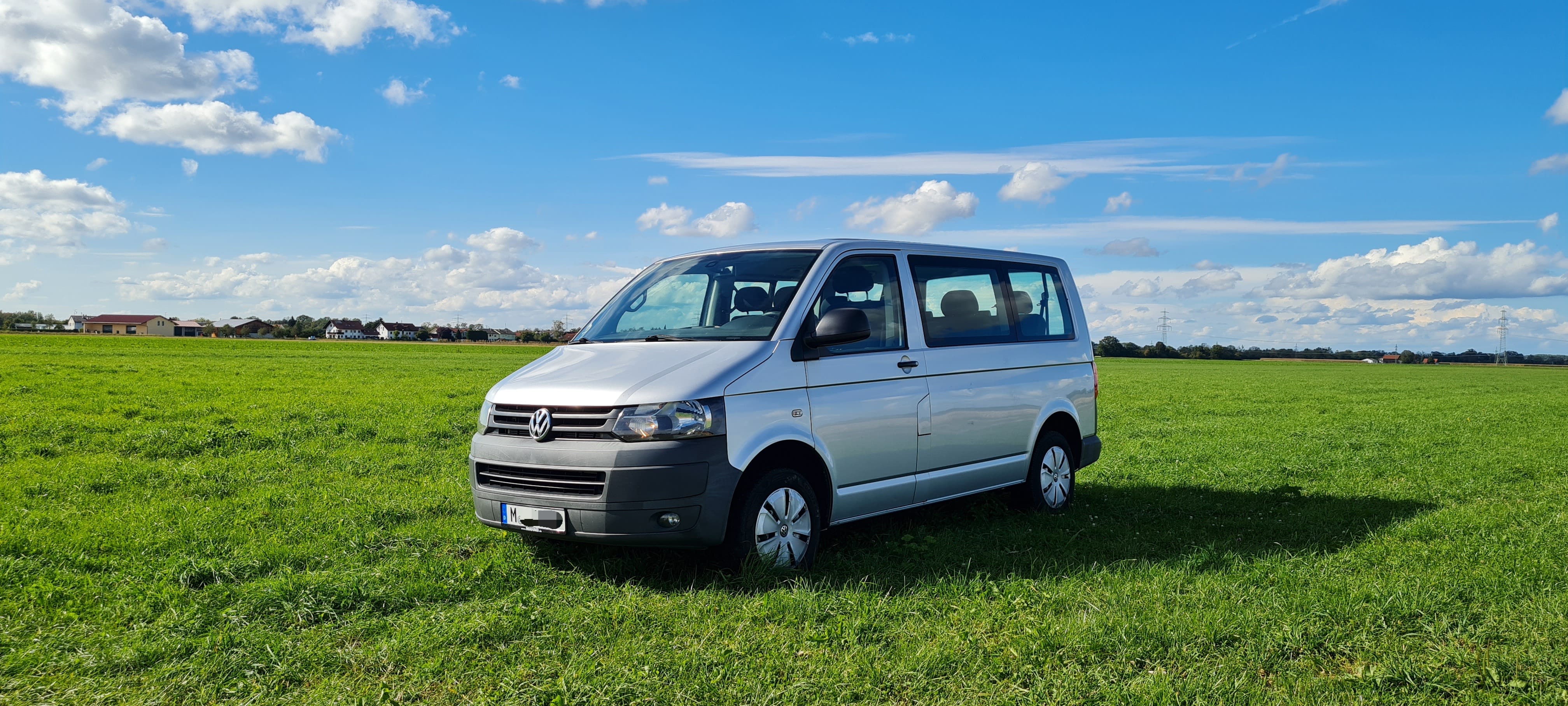Volkswagen Caravelle, 2013, Diesel, 9 Sitze und mehr