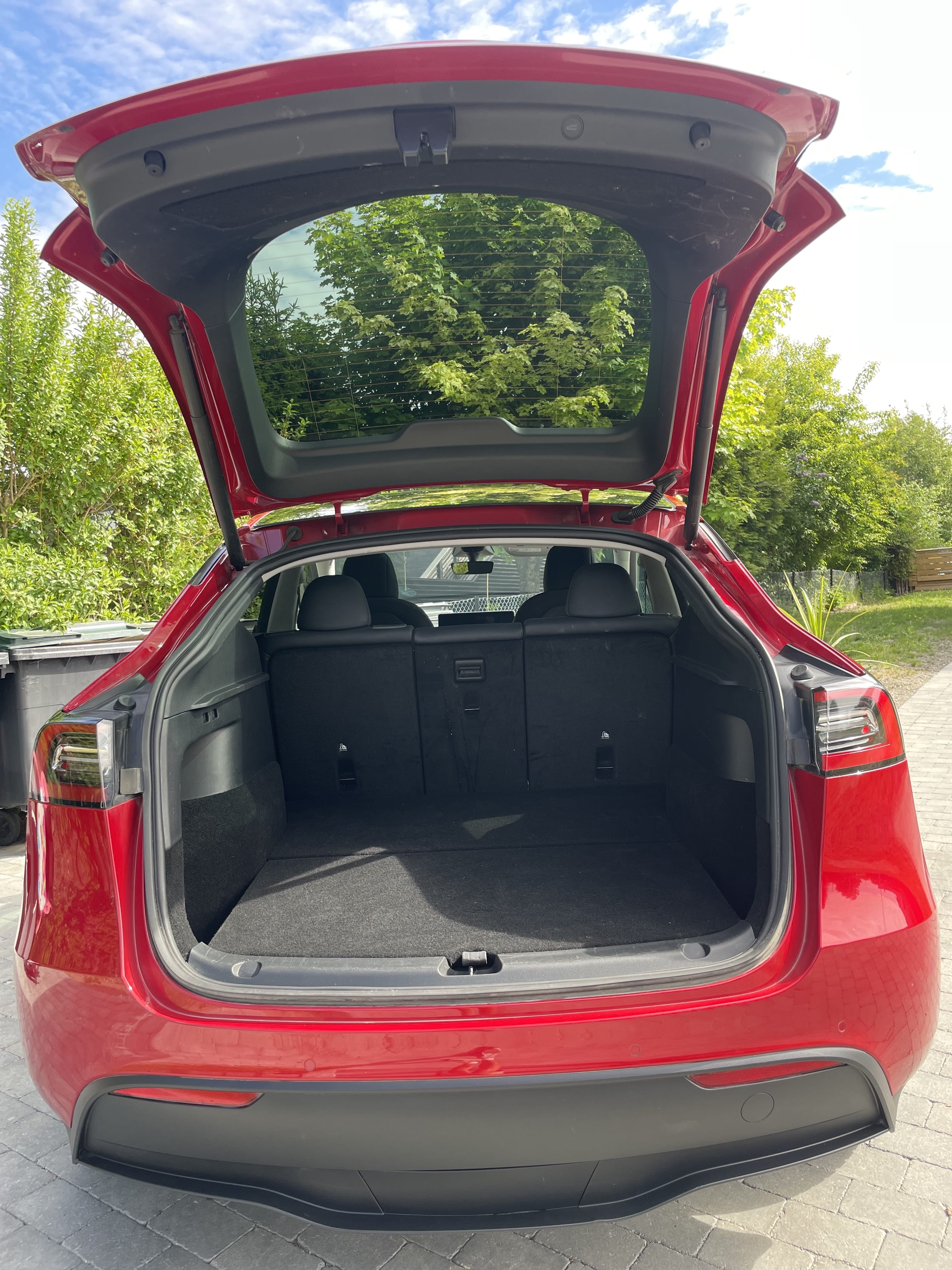 Tesla Model Y Long Range AWD med Dashcam