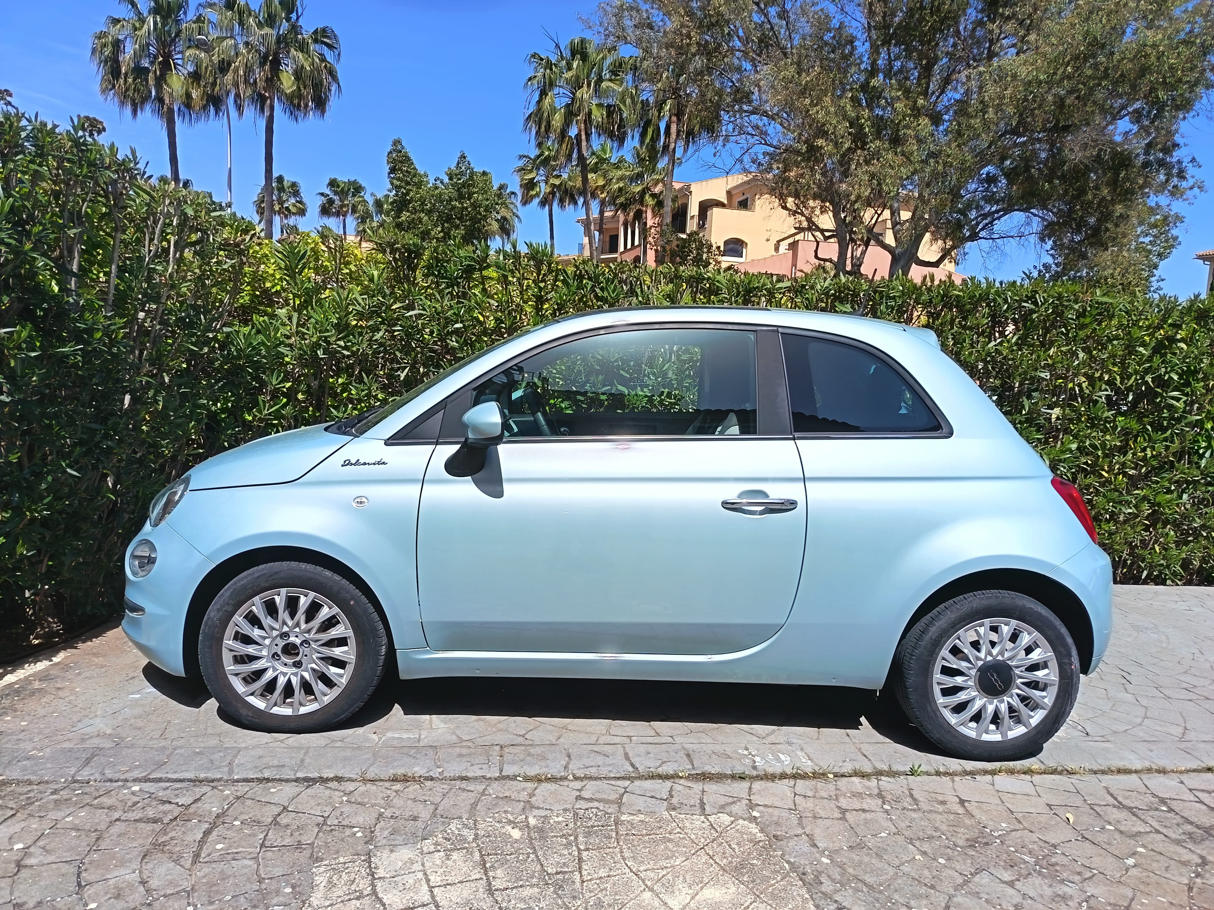 Fiat 500 Híbrido con Aire acondicionado