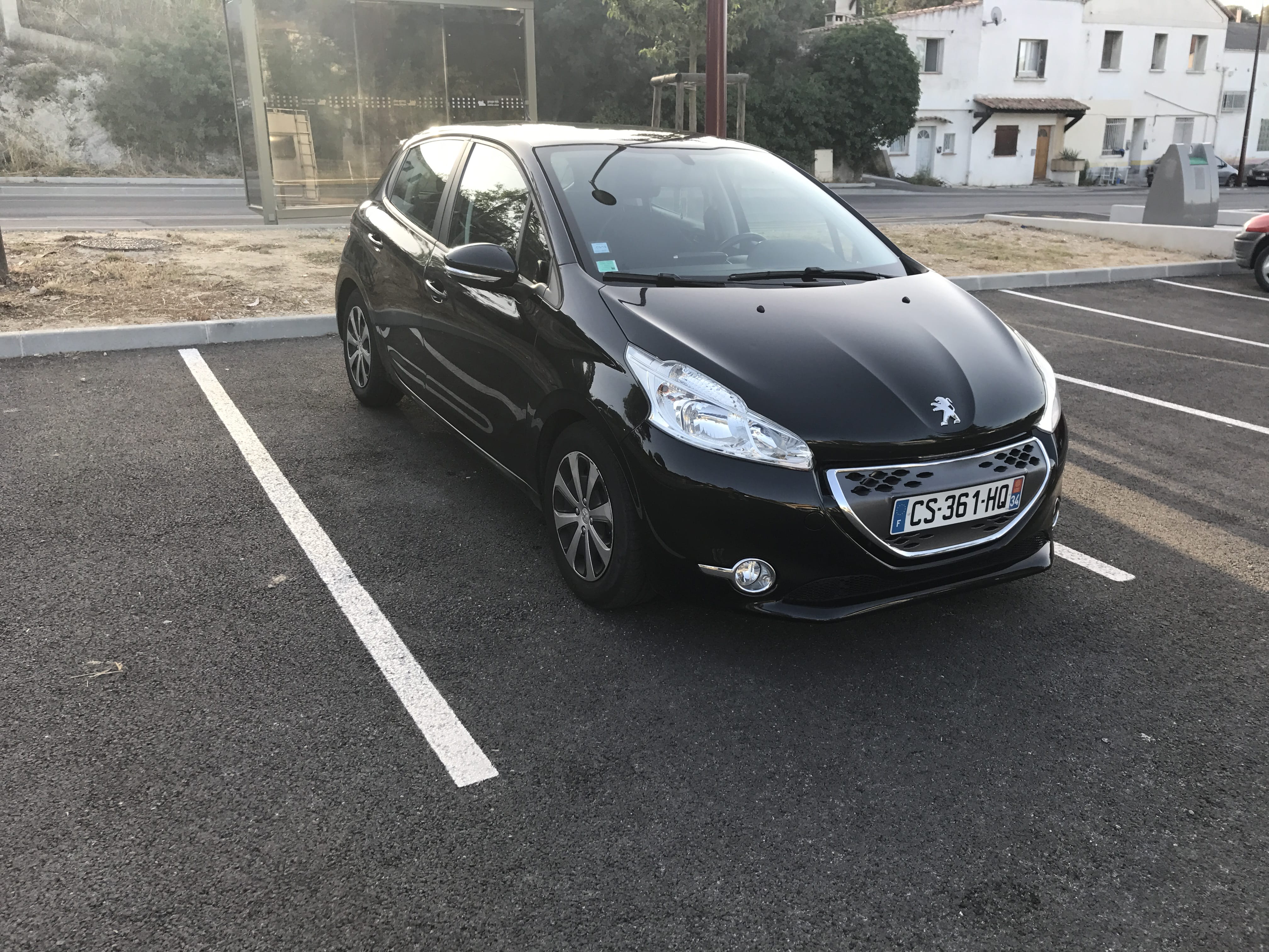 Peugeot 208, 2013, Diesel, automatique