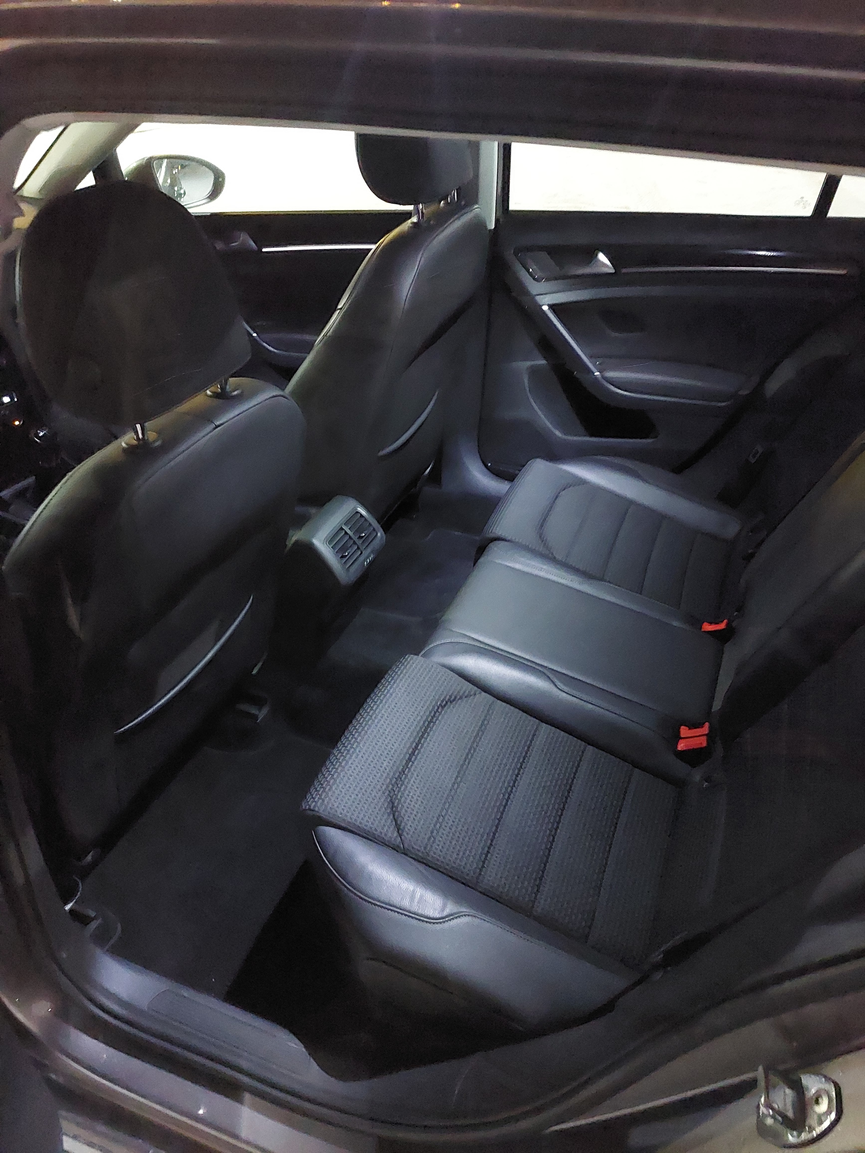 Volkswagen Golf with Bluetooth audio