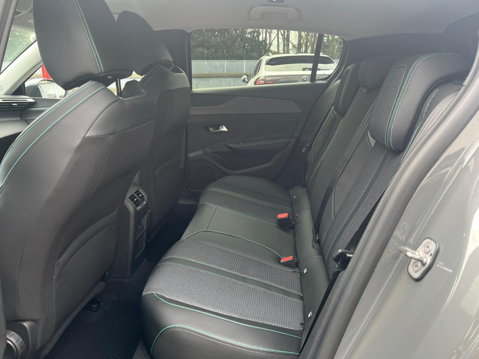 Peugeot 308 avec Entrée audio / iPod