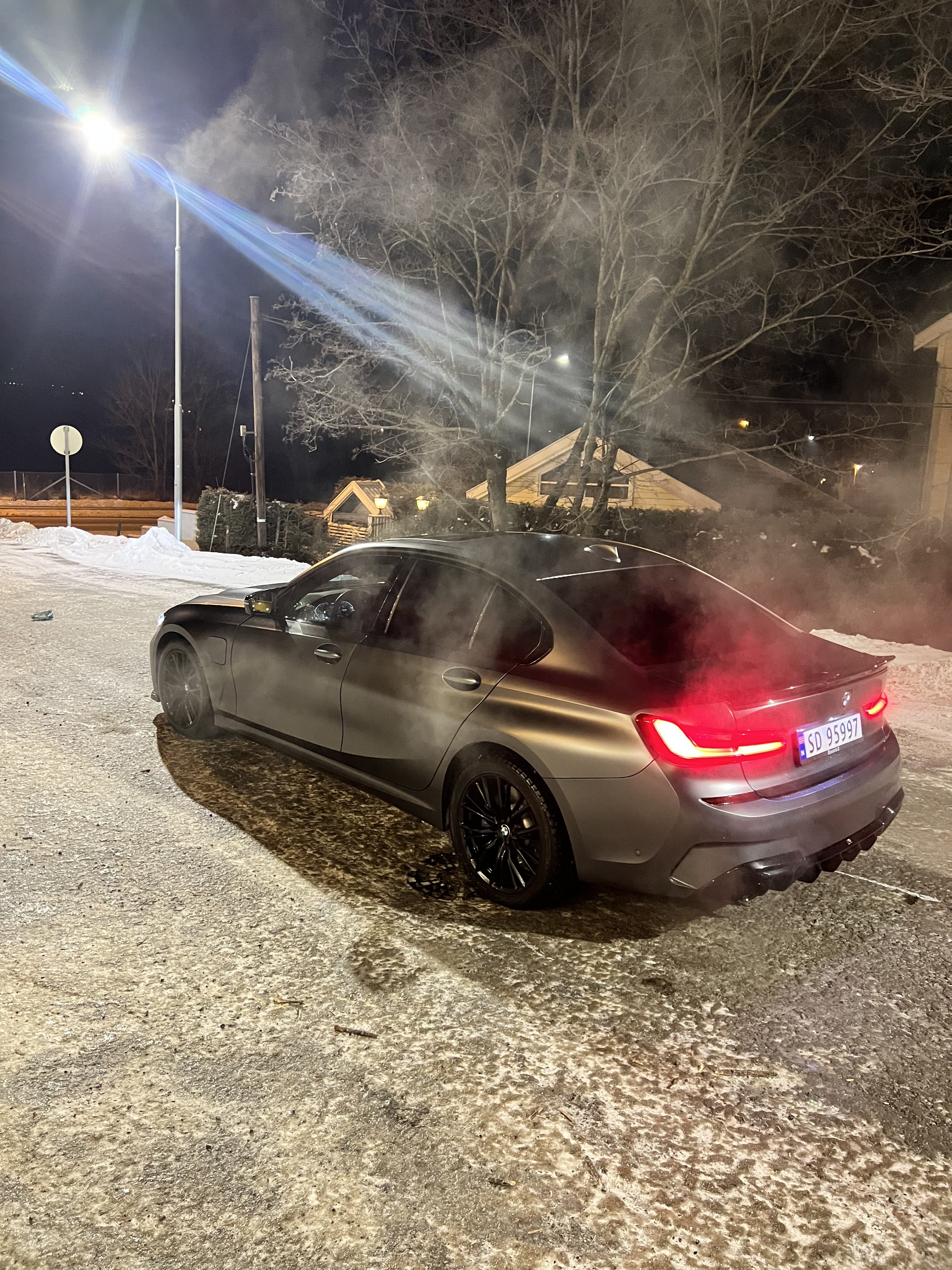 BMW 3 Series Hybrid 330E G20 med Aircondition