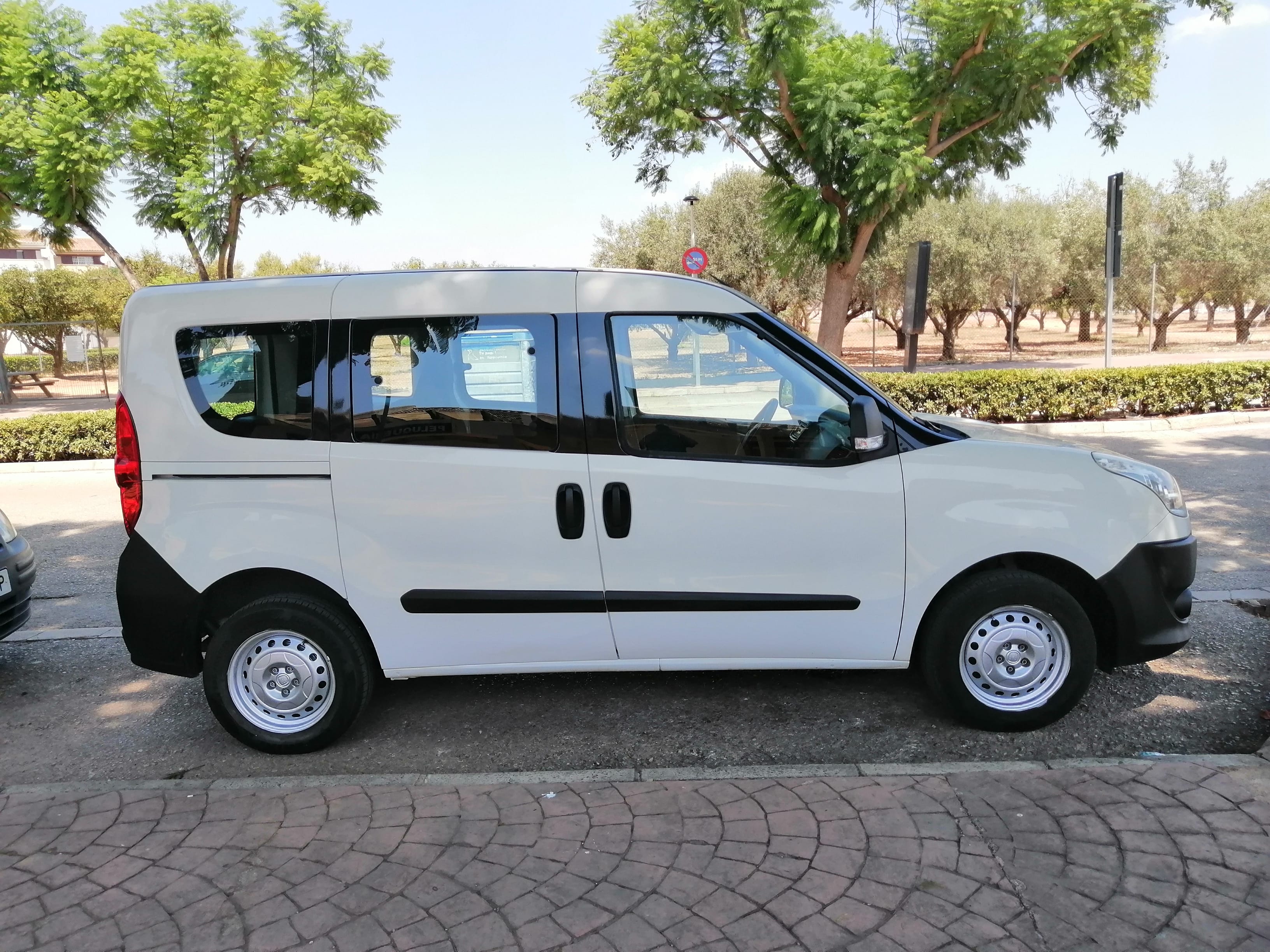 Fiat Doblo con Aire acondicionado