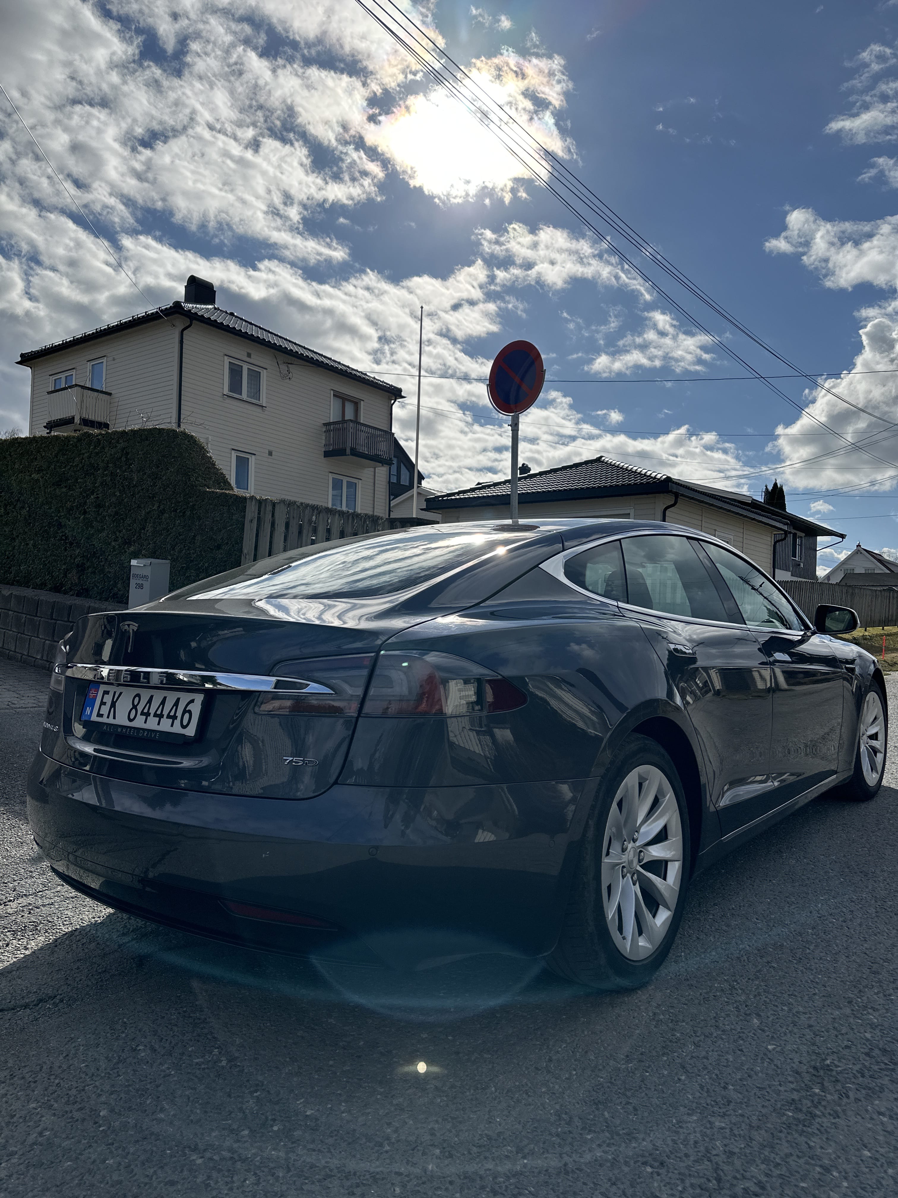 Tesla Model S 75D Gtratis Superlading med GPS