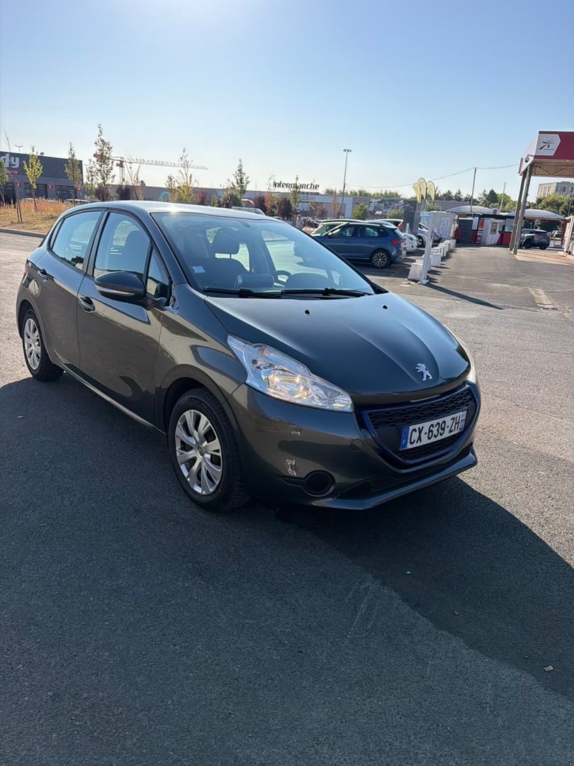 Peugeot 208, 2013, Diesel