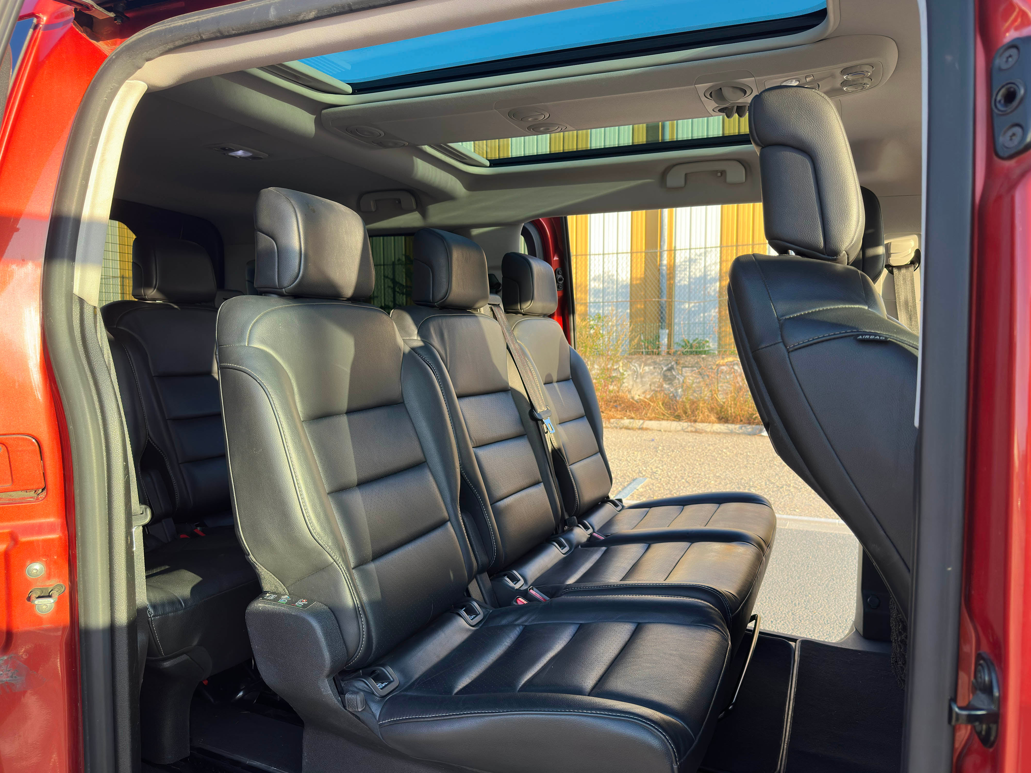 Peugeot Traveller 2.0 BlueHDi 180ch avec Régulateur de vitesse