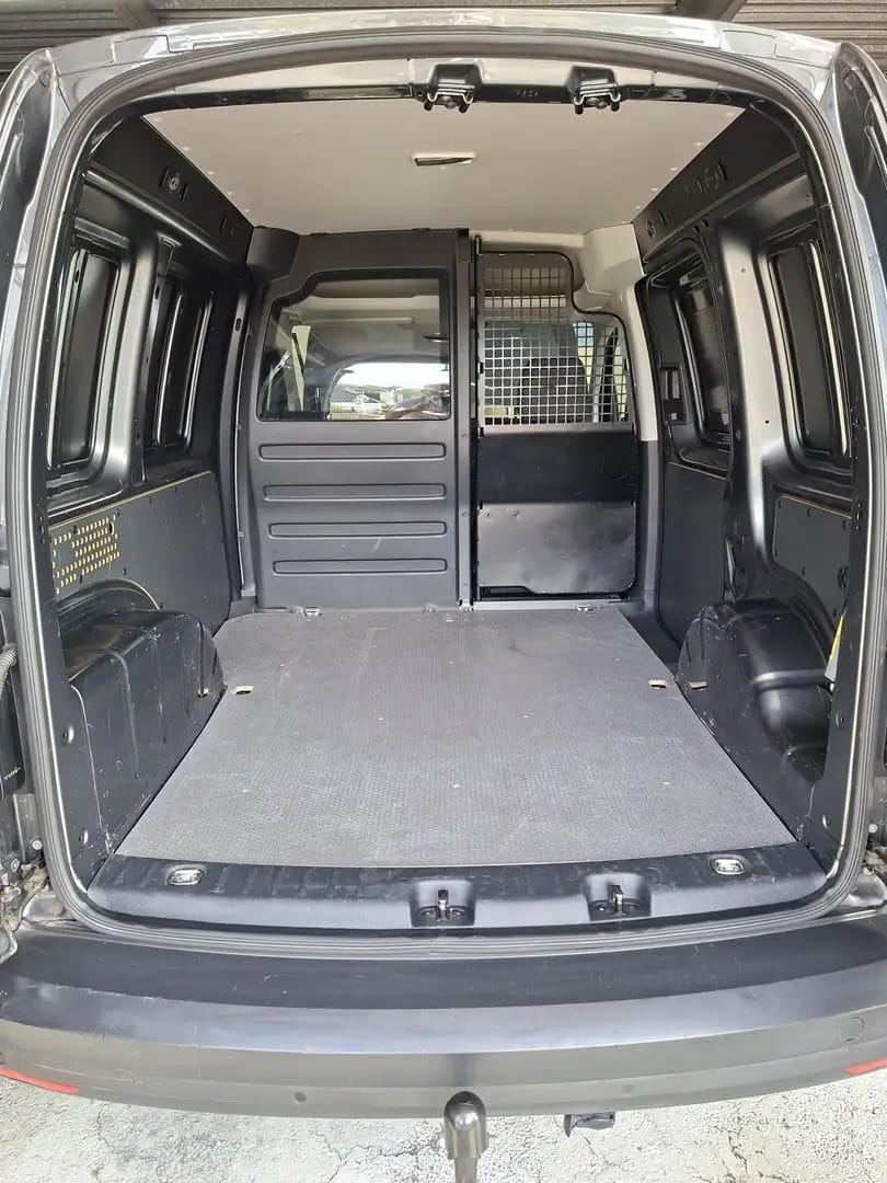 Volkswagen Caddy avec Entrée audio / iPod