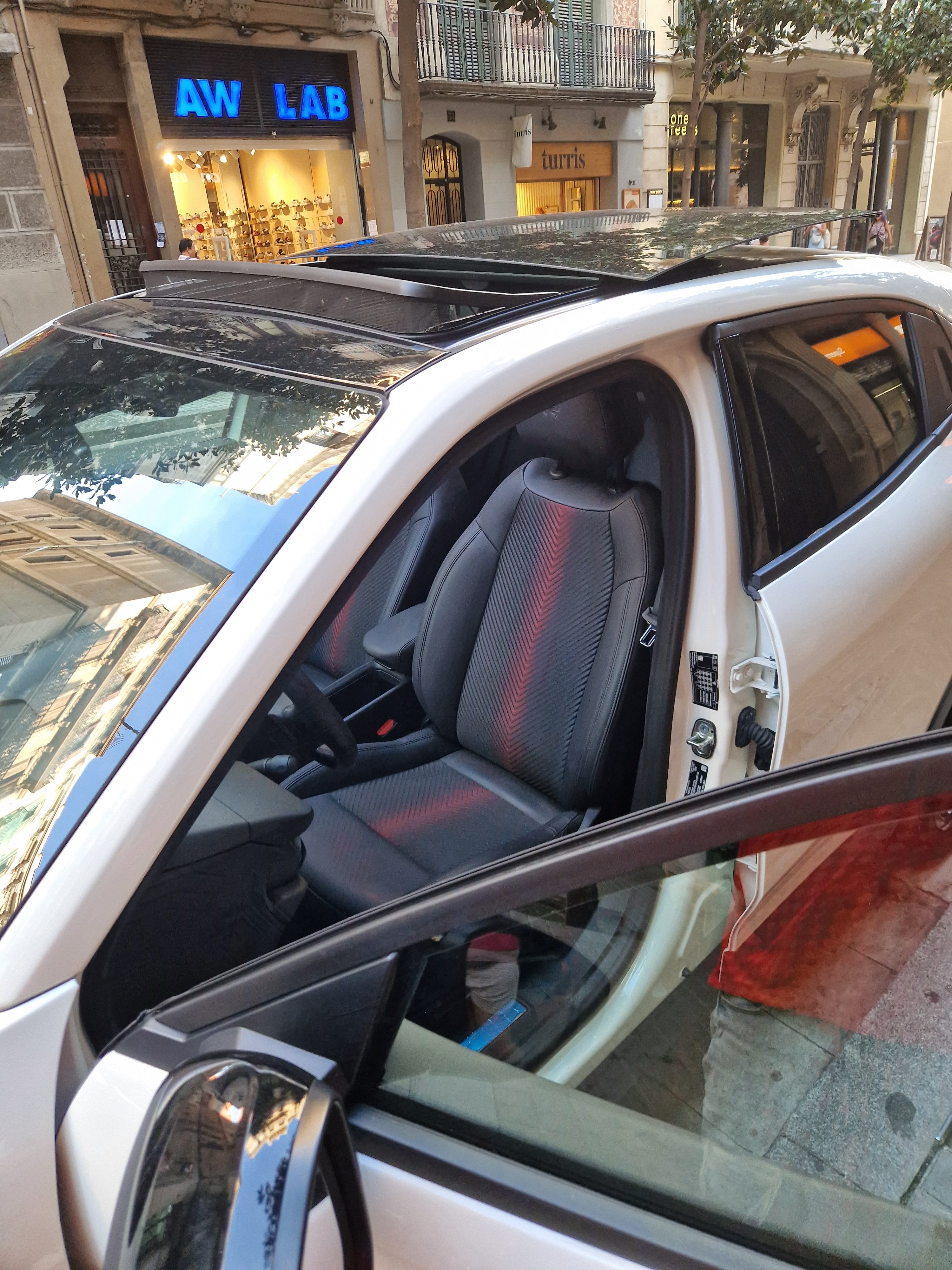 Alfa-Romeo Junior mit Navigationsgerät