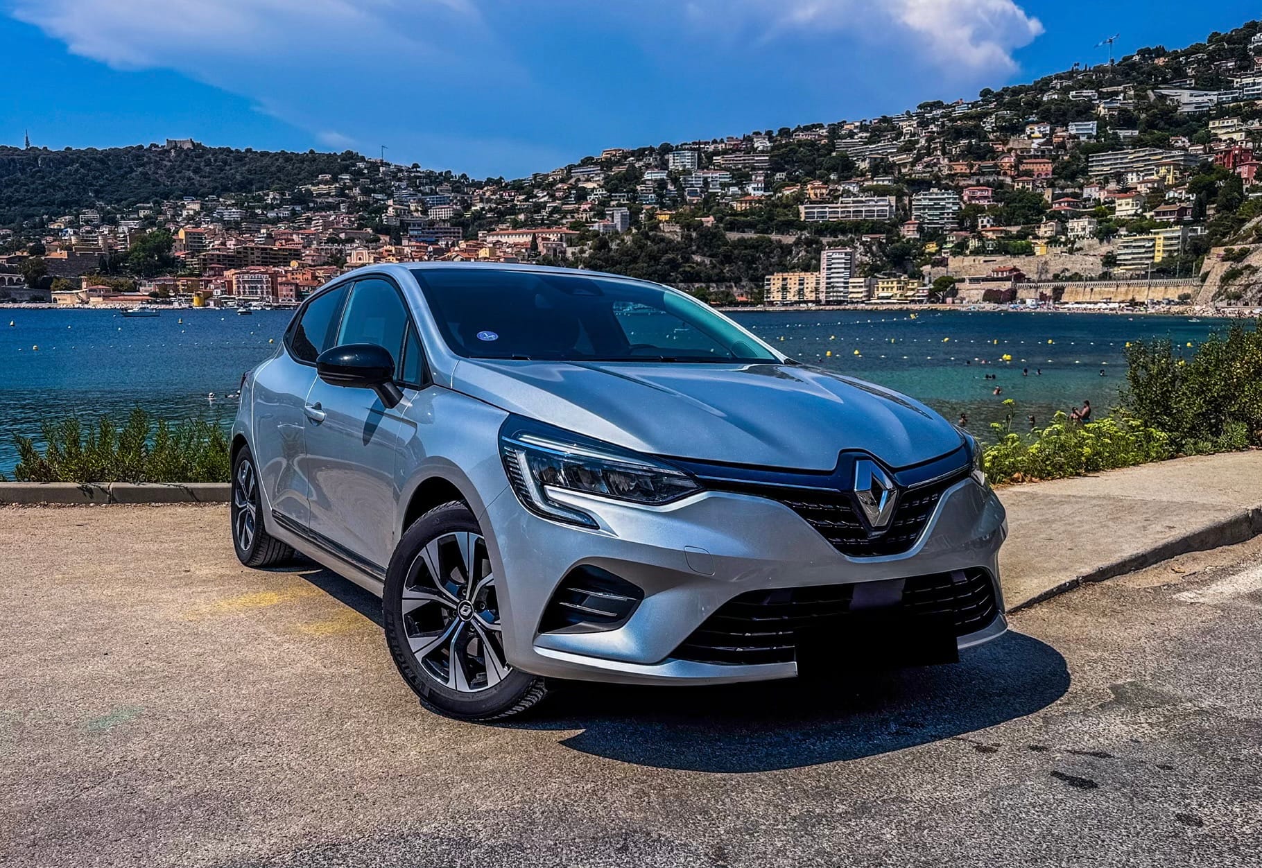 Renault Clio E-tech 927, 2022, Essence 98 / Électrique (hybride), automatique