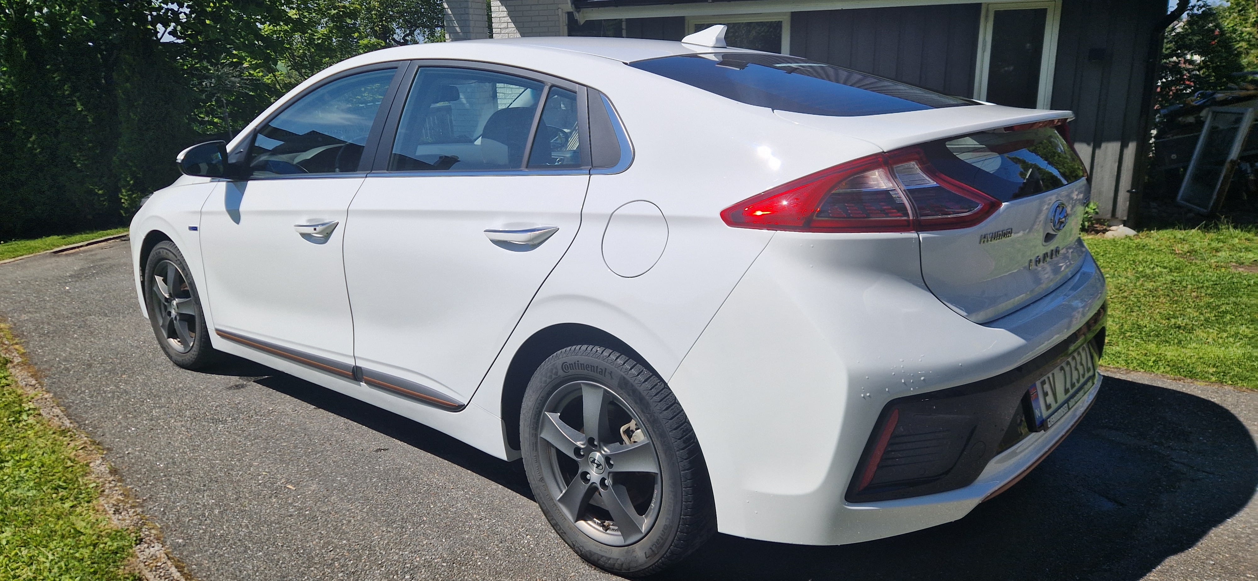 Hyundai Ioniq med Aircondition