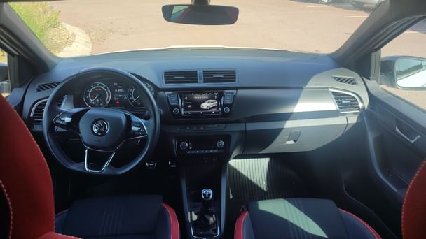Skoda Fabia Monte Carlo 95cv 1.0 con Apple CarPlay