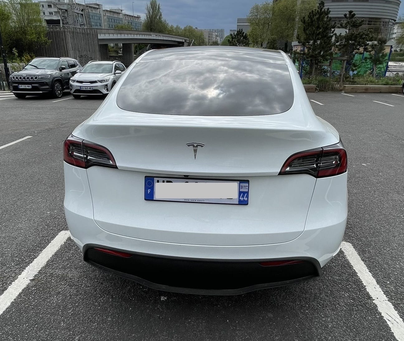 Tesla Model Y Long Range avec Régulateur de vitesse