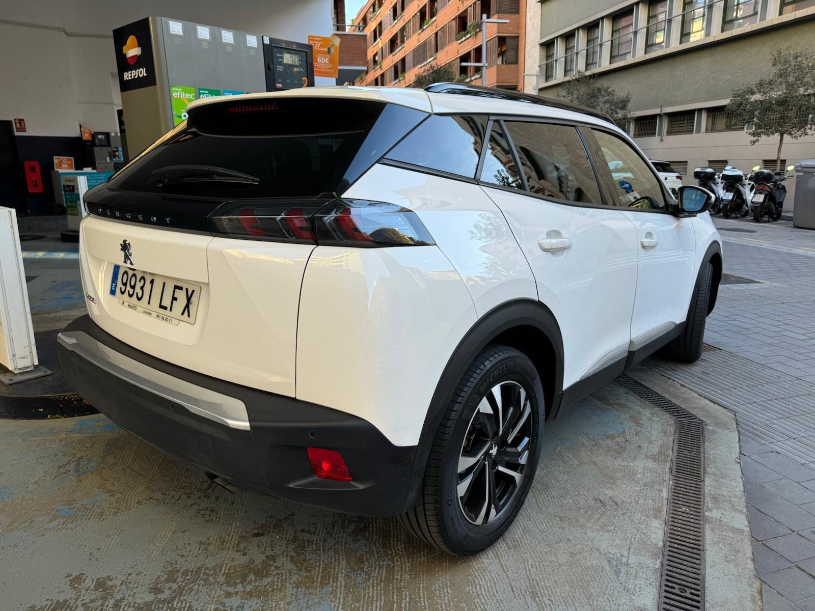 Peugeot 2008 met GPS
