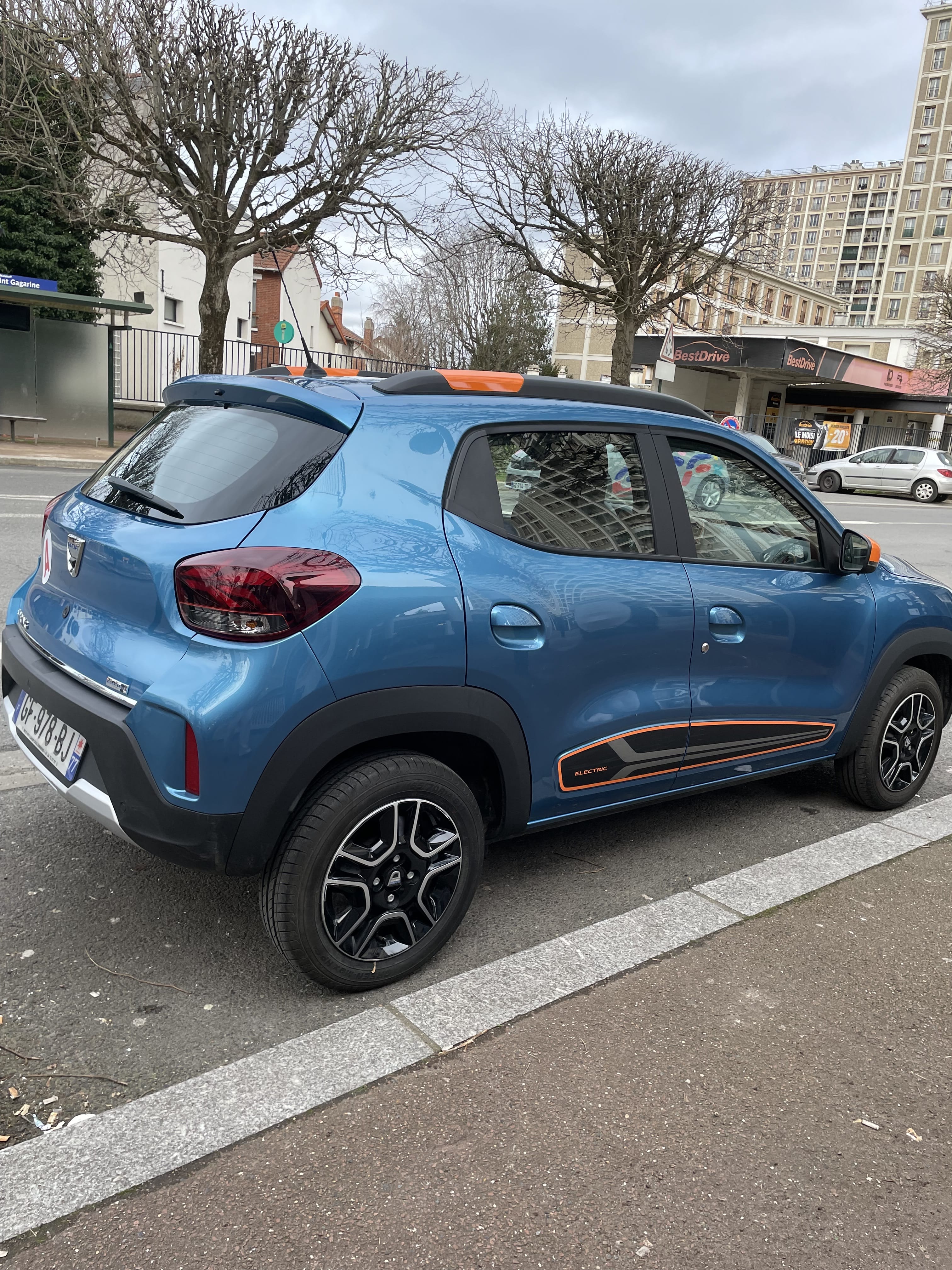 Dacia Spring avec GPS