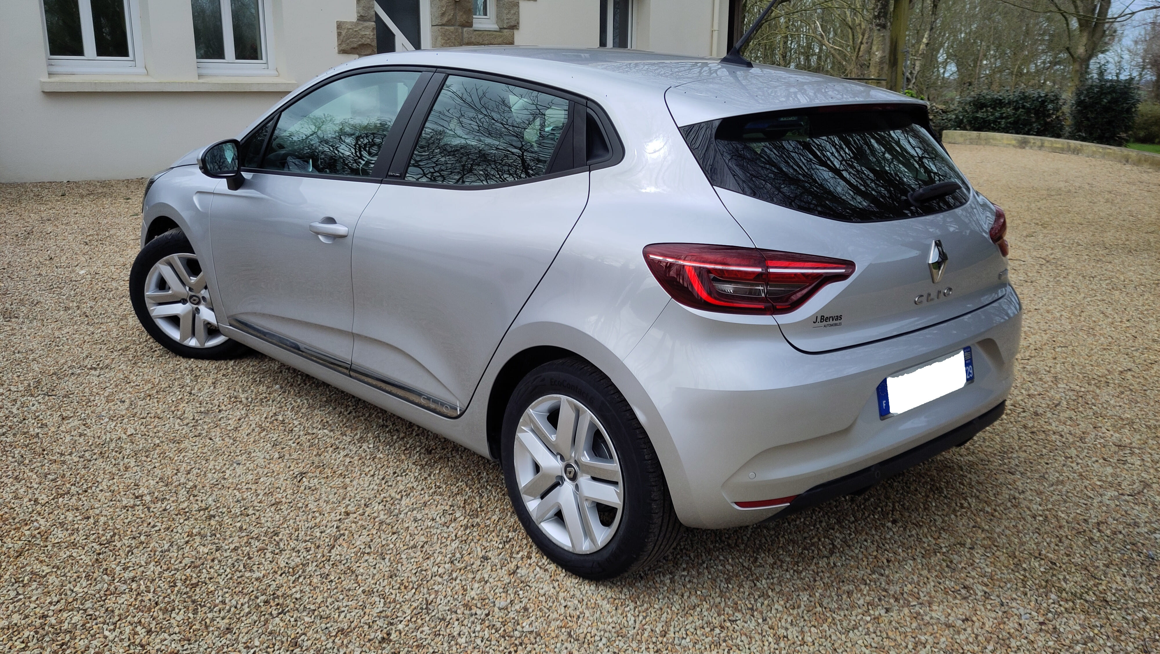 Renault Clio V Hybride avec GPS