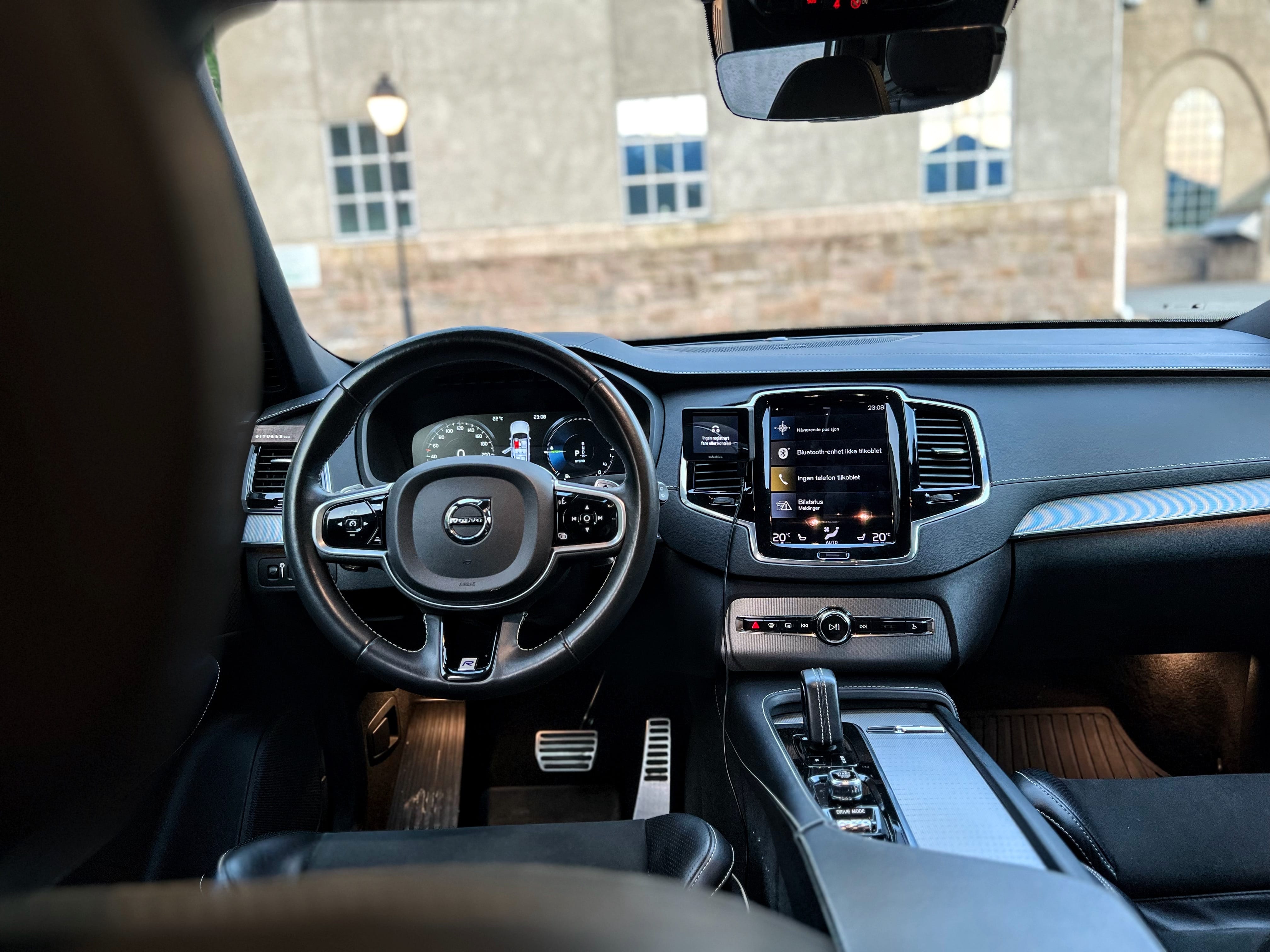 Volvo XC90 T8 R-design with GPS