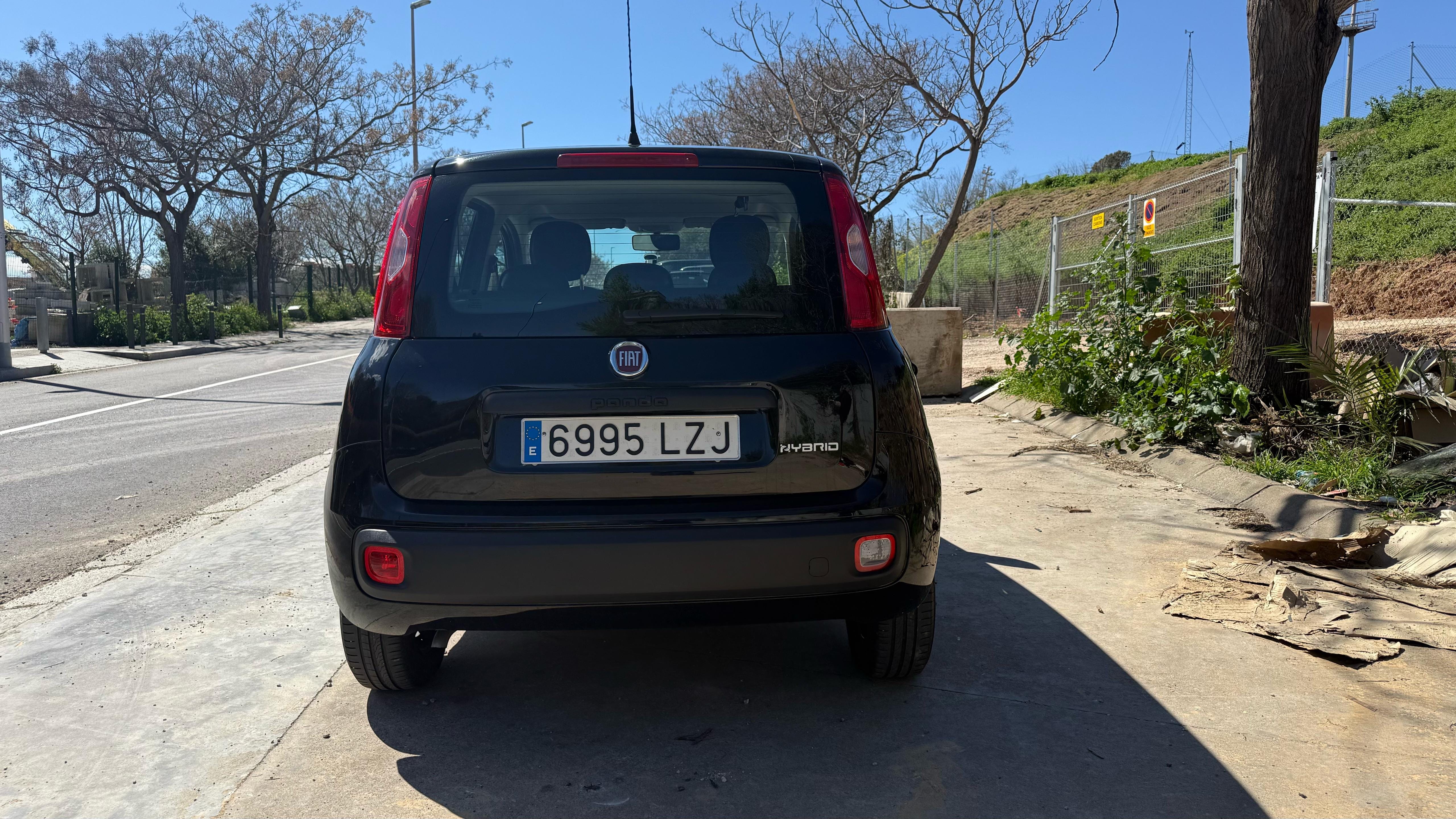 Fiat Panda Hybrid ECO med Bluetooth audio