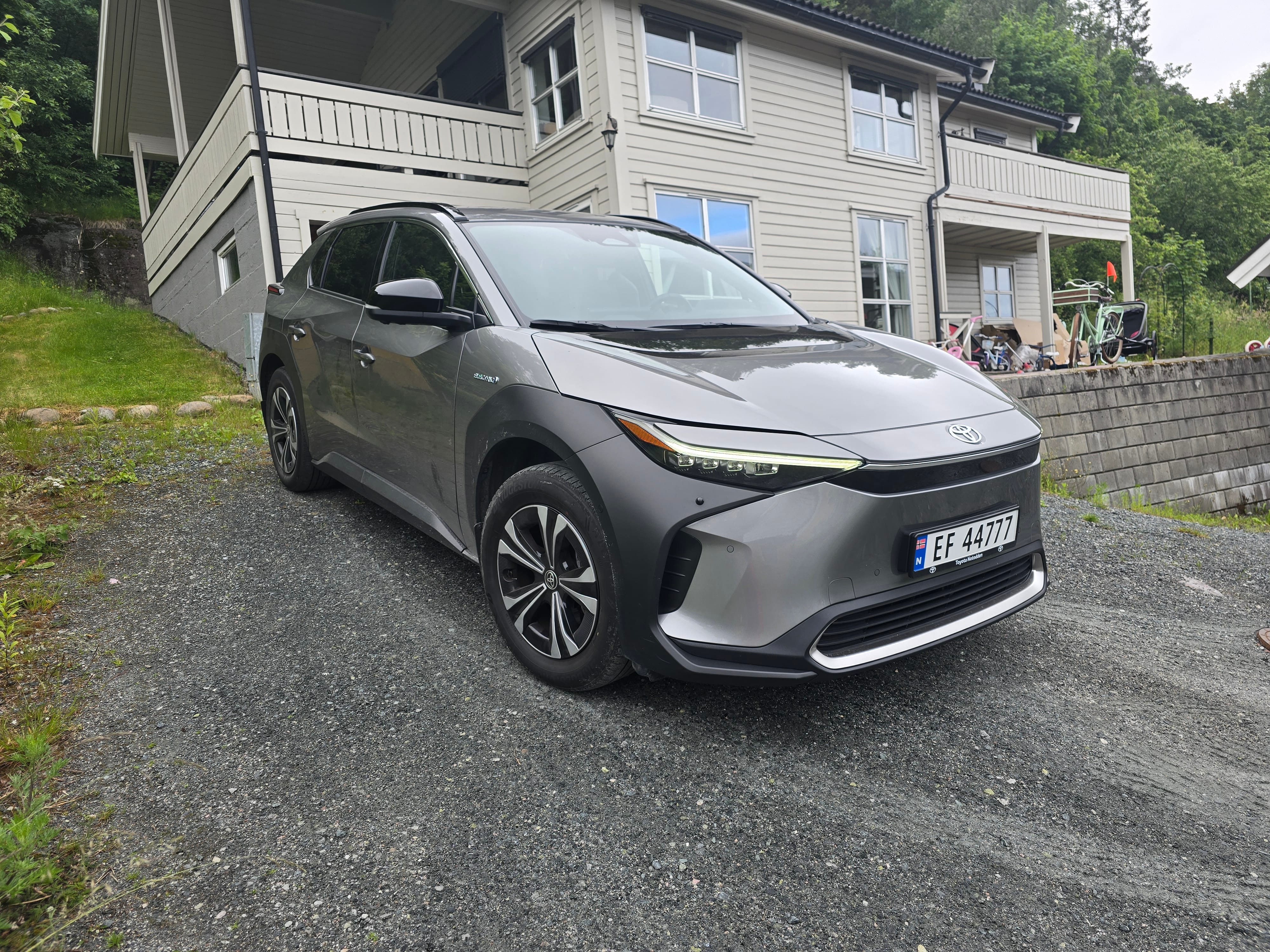 Toyota bZ4X, 2023, Elektrisk, automatisk