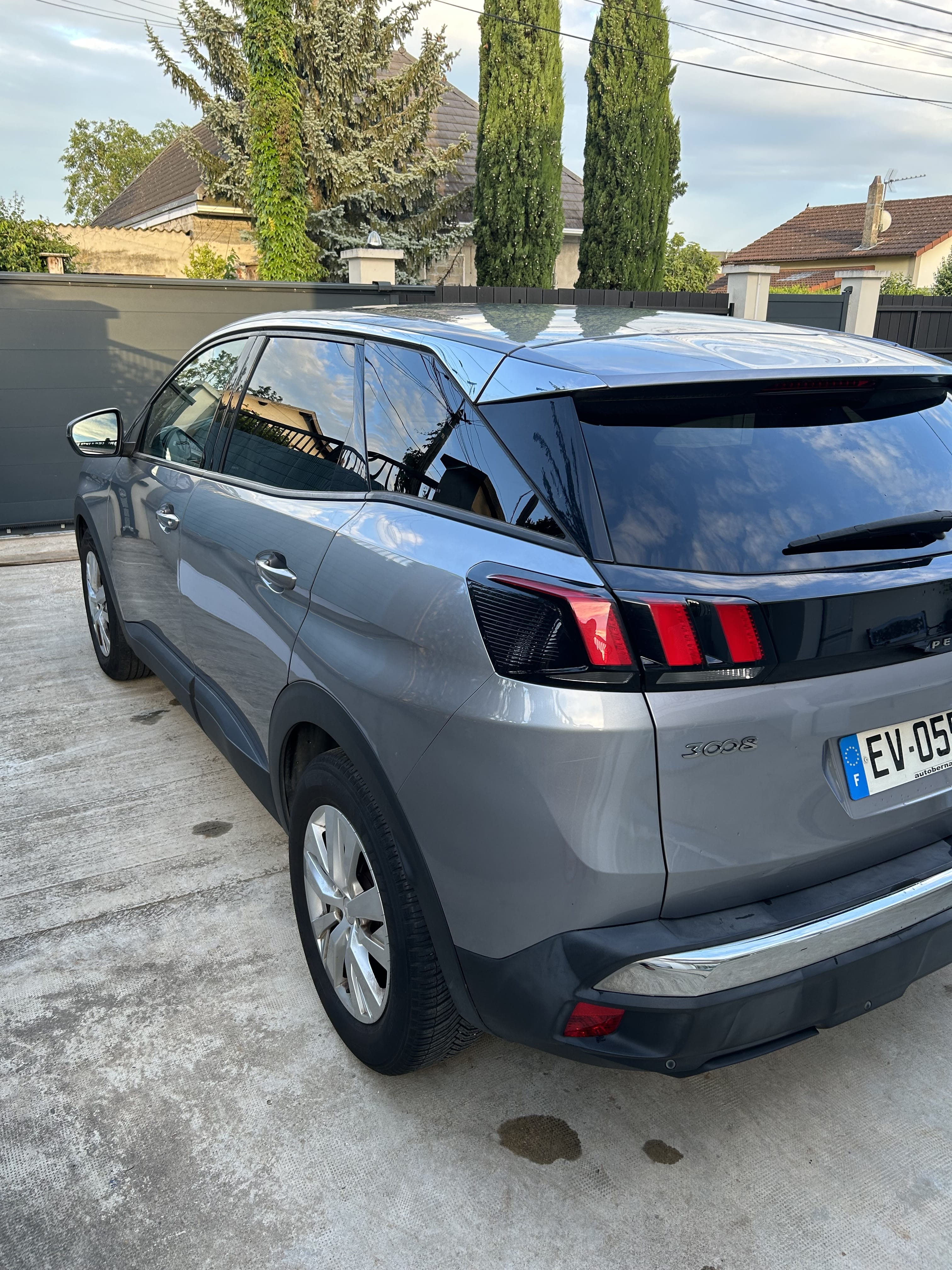 Peugeot 3008 avec GPS