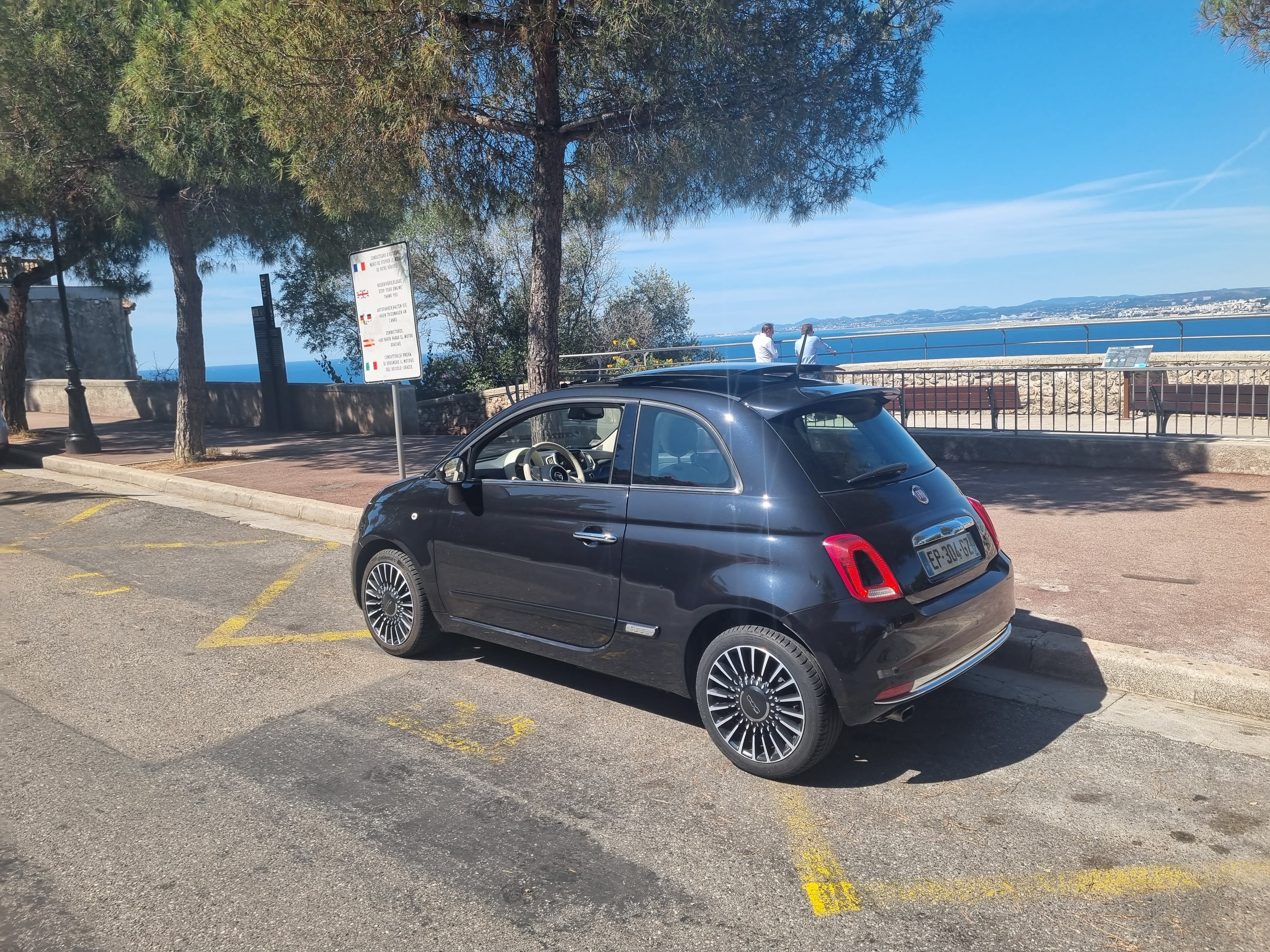 Fiat 500 TOIT OUVRANT, Clim auto, Bluetooh tactile, USB, régulateur, radar de recul, super 95 with Air conditioning