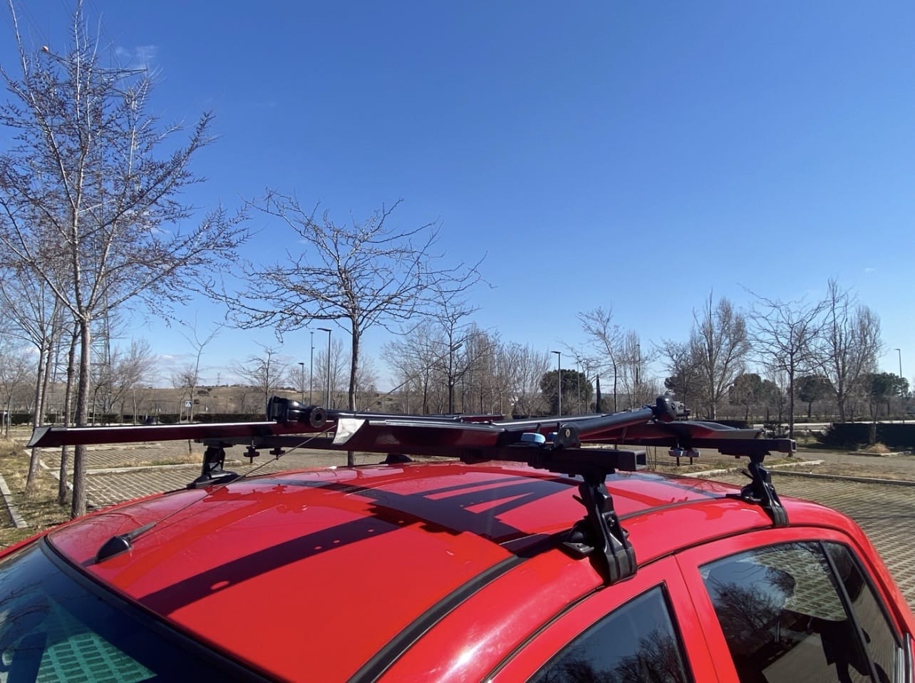 Hyundai i10 con Portaesquís