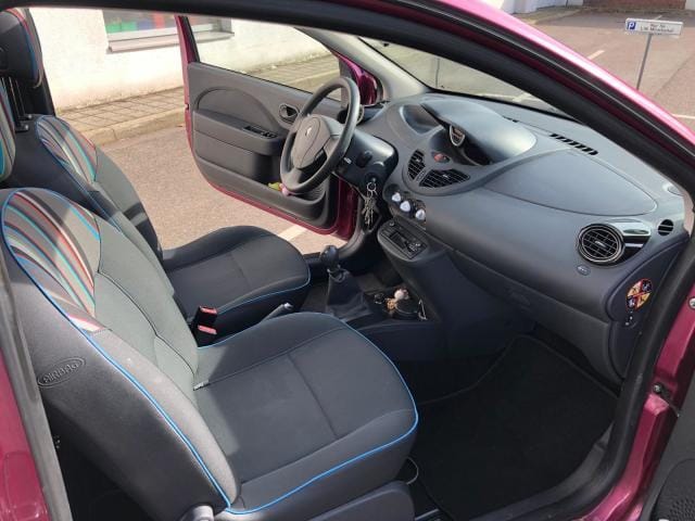 Renault Twingo II Liberty 1.2 mit elektr. Faltdach, Klima, Navi, Tempomat,... mit Dashcam