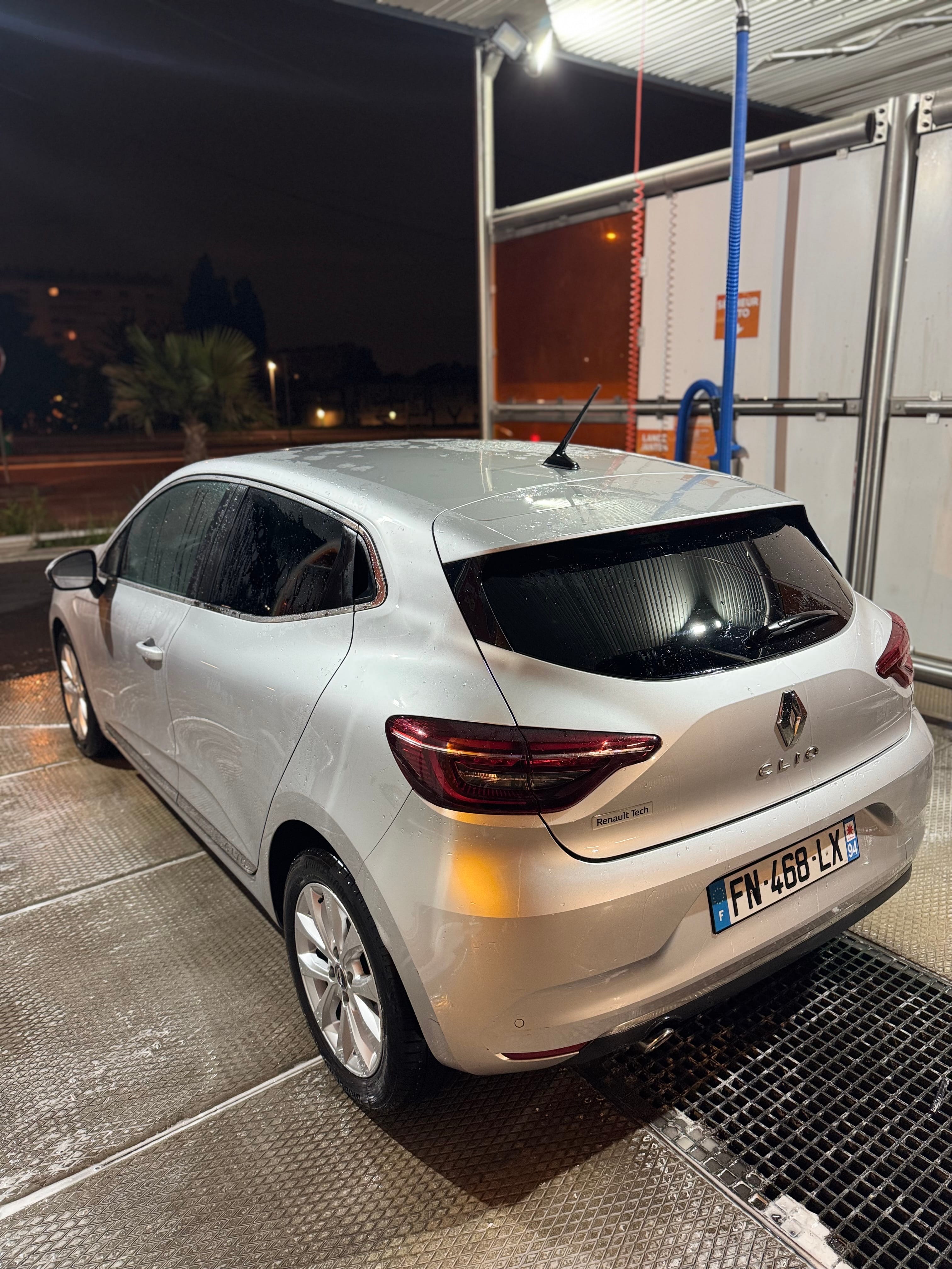 Renault Clio avec Climatisation