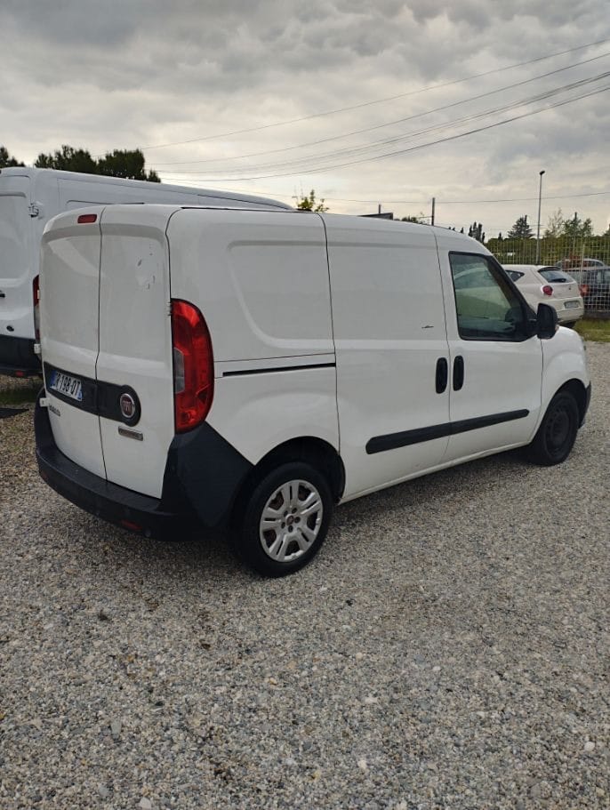 Fiat Doblo Cargo avec Audio Bluetooth