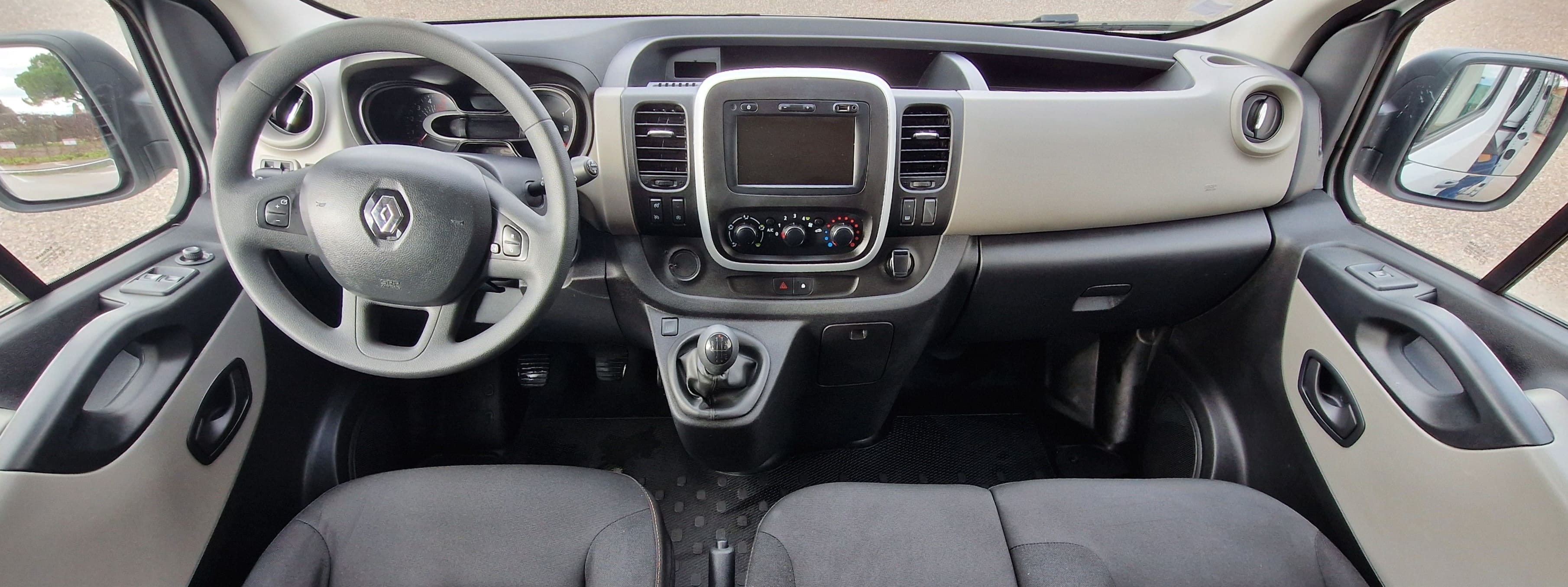 Renault Trafic Passenger avec Régulateur de vitesse