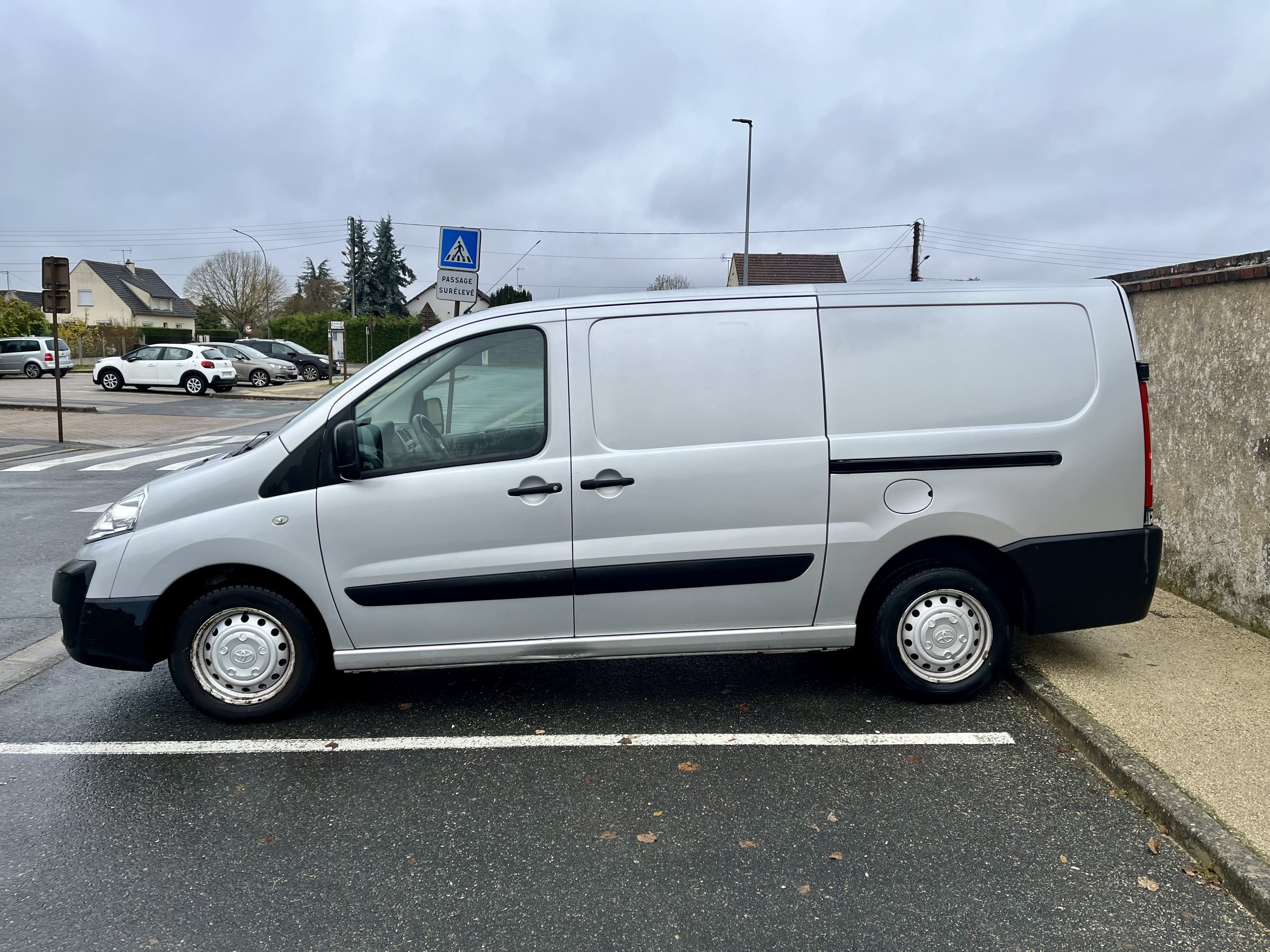 Toyota Proace Fourgon avec Climatisation
