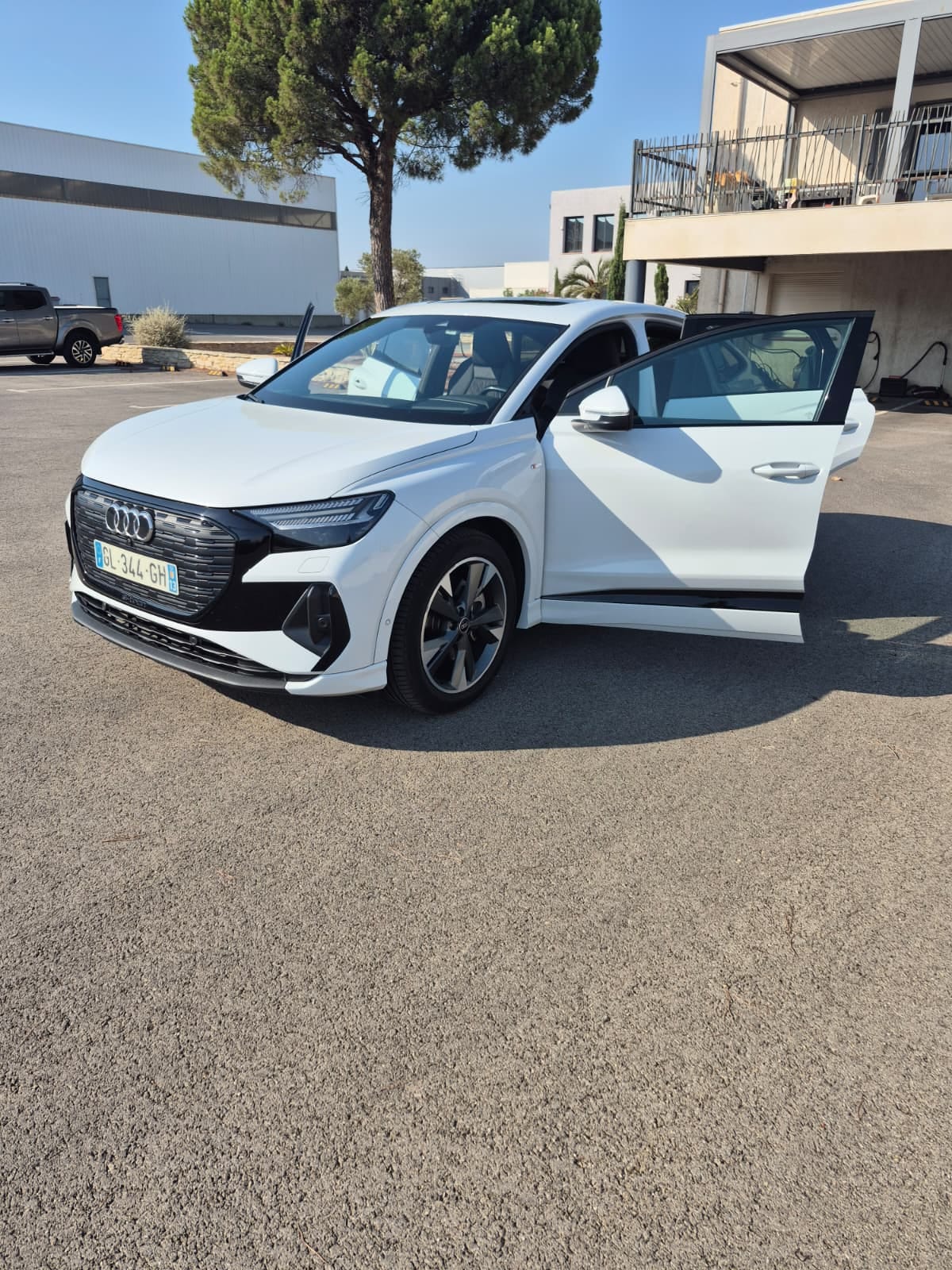 Audi Q4 Sportback 40 e-tron (RWD) avec Régulateur de vitesse